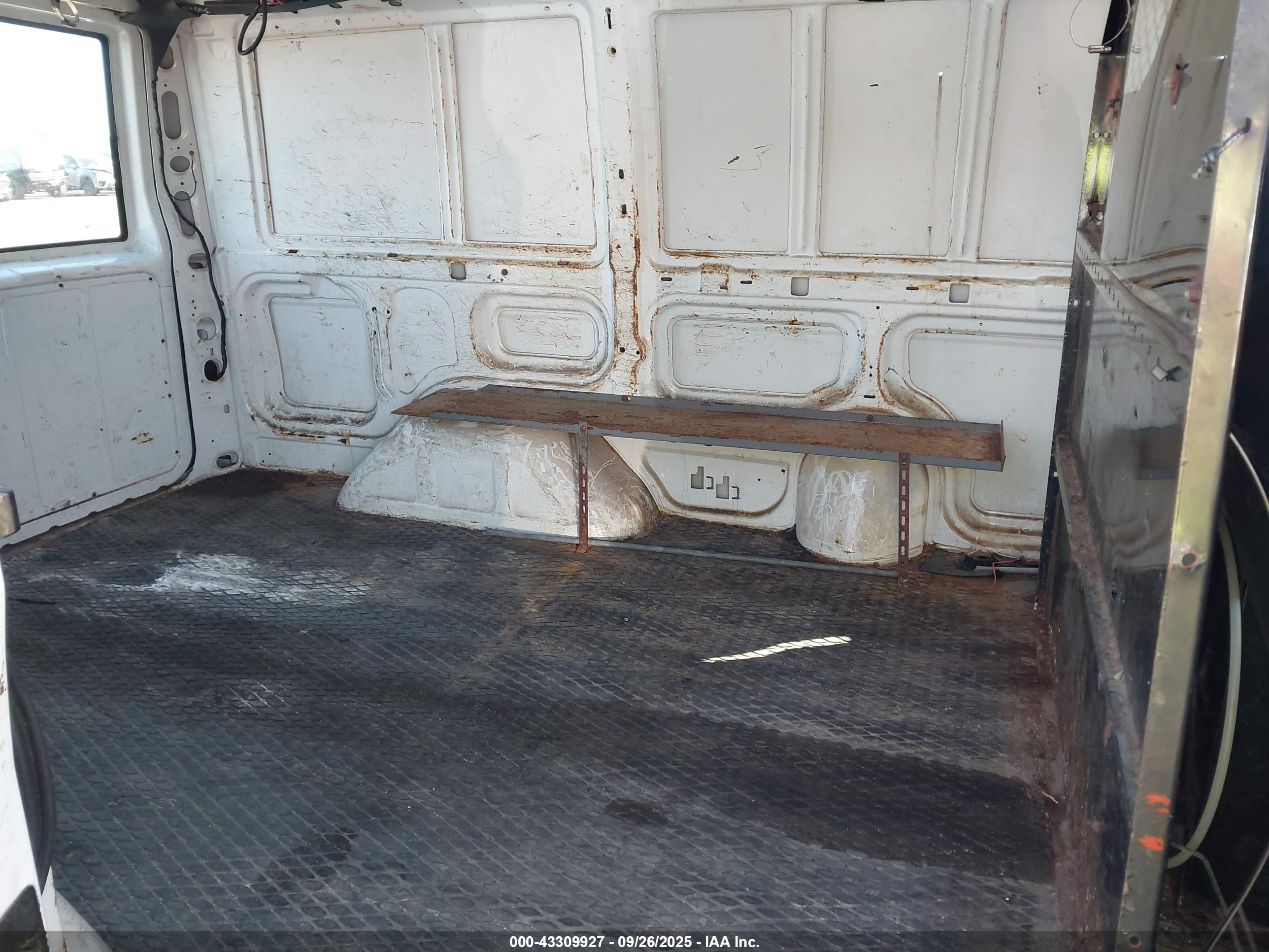CHEVROLET ASTRO image 8