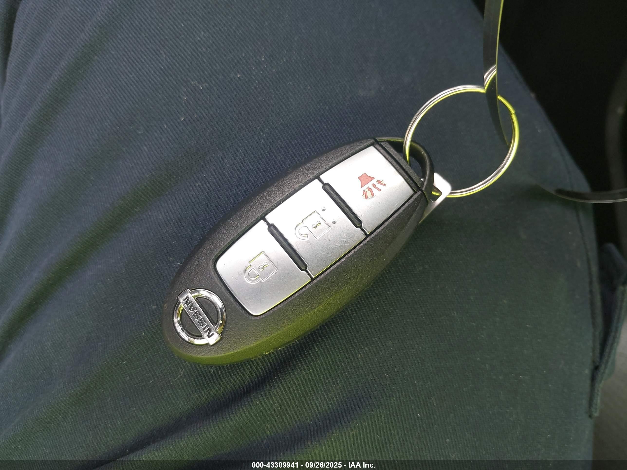 NISSAN MURANO image 11