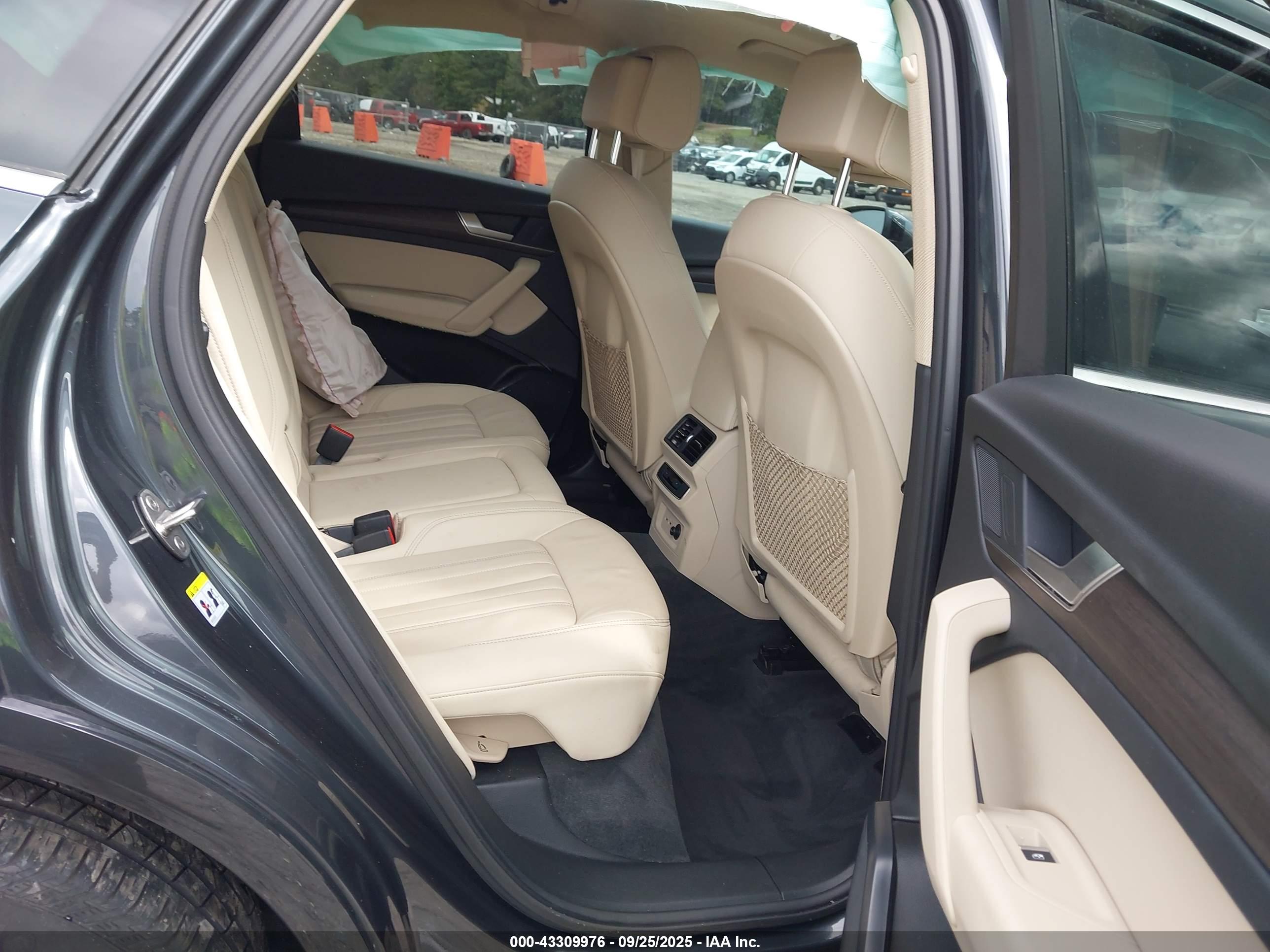 AUDI Q5 image 8