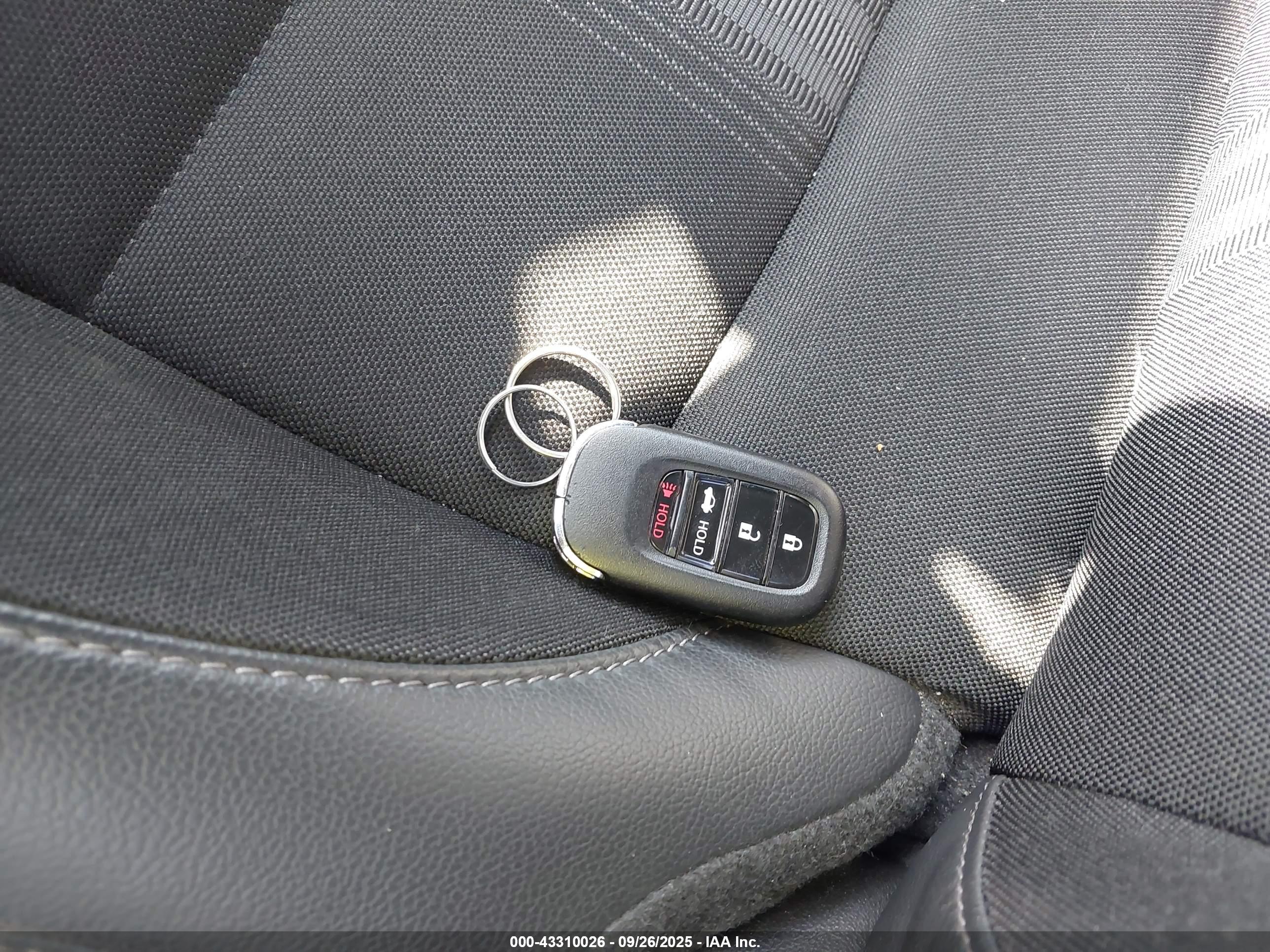 HONDA CIVIC image 11