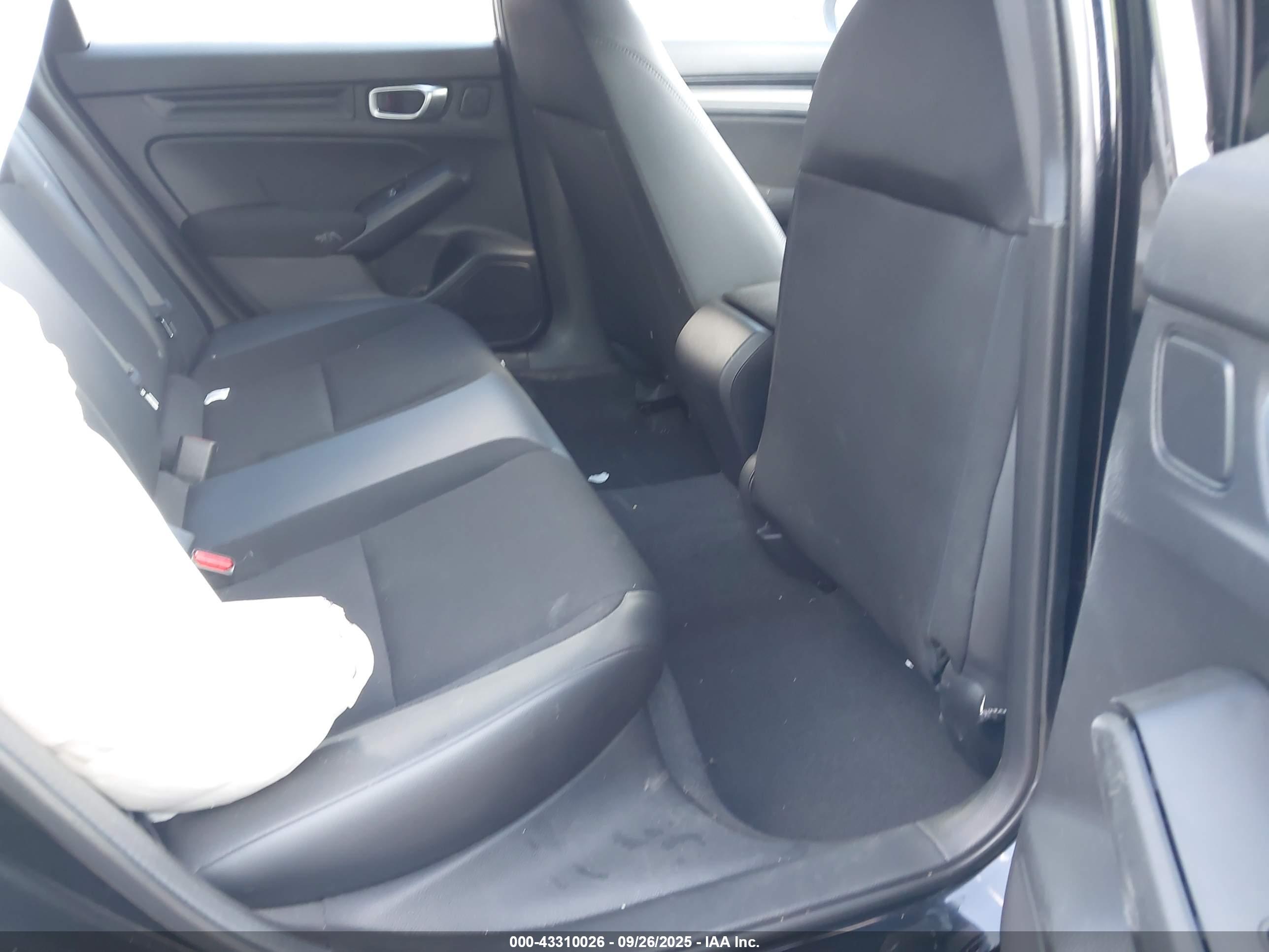 HONDA CIVIC image 8