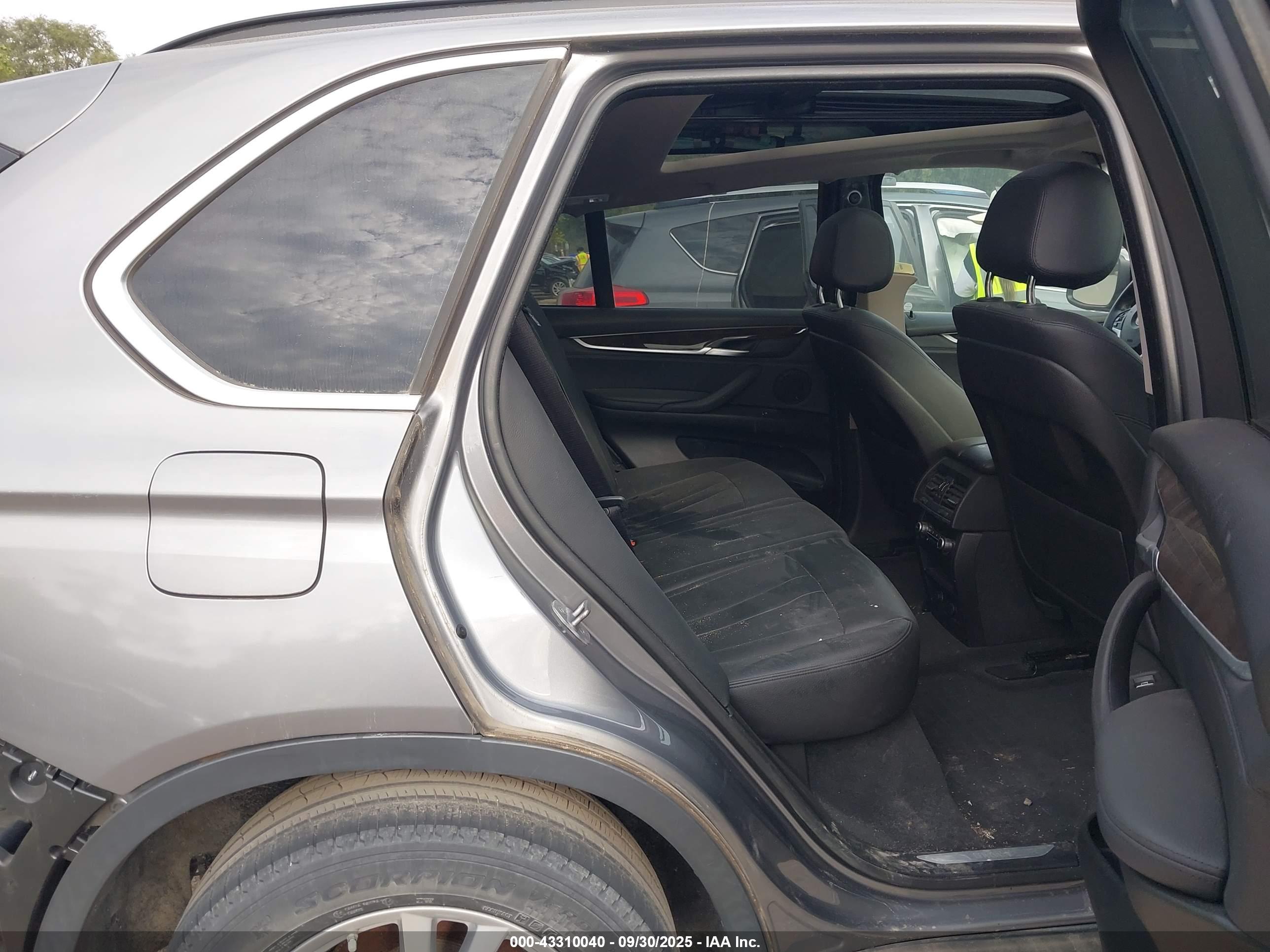 BMW X5 image 8