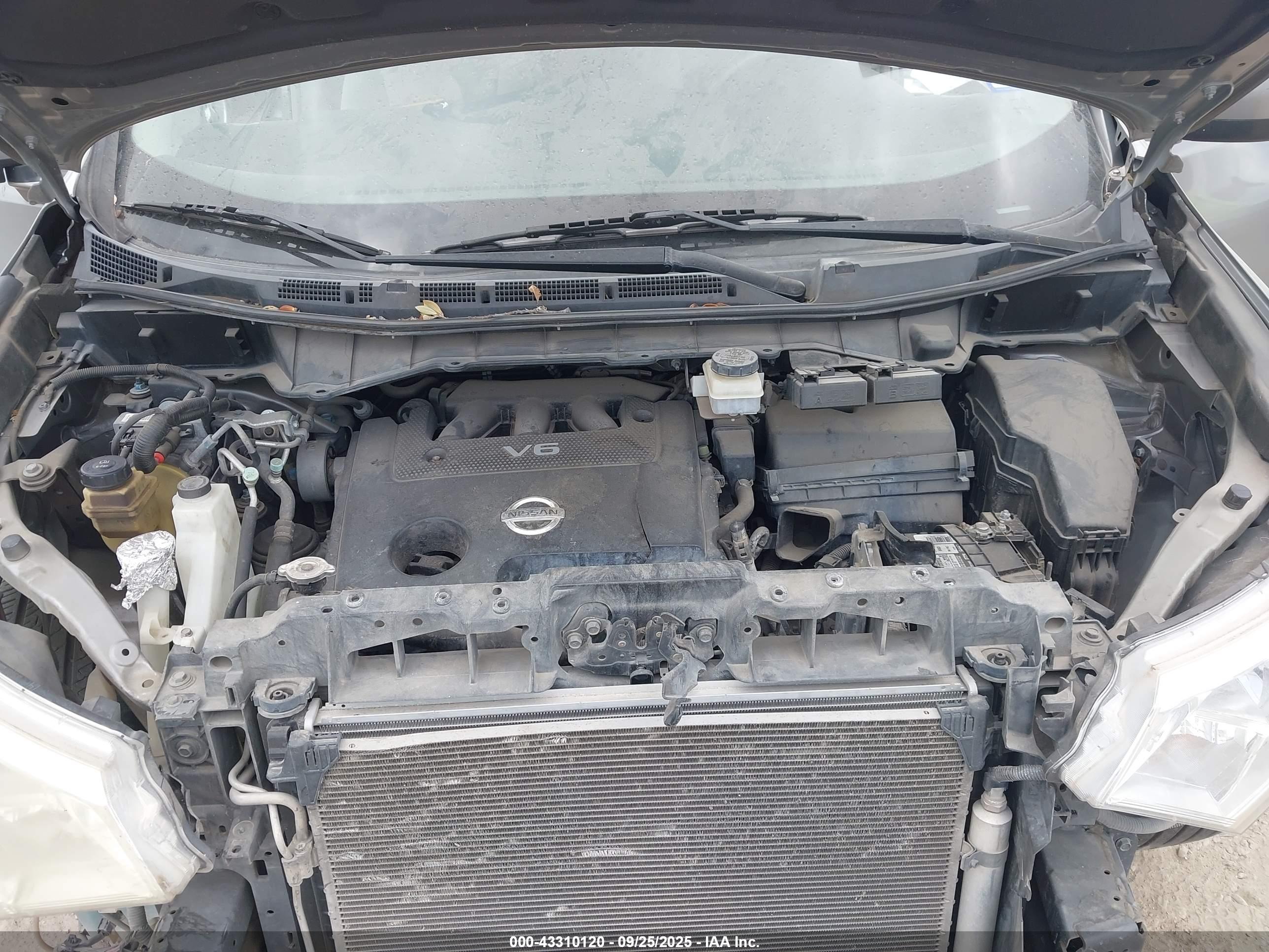 NISSAN QUEST image 10