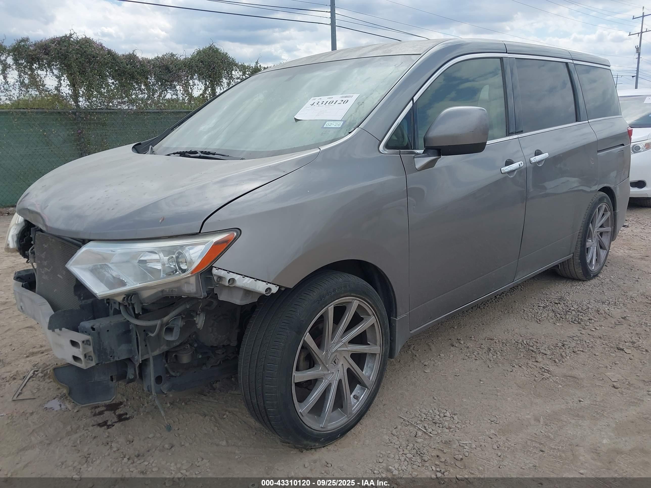 NISSAN QUEST image 2