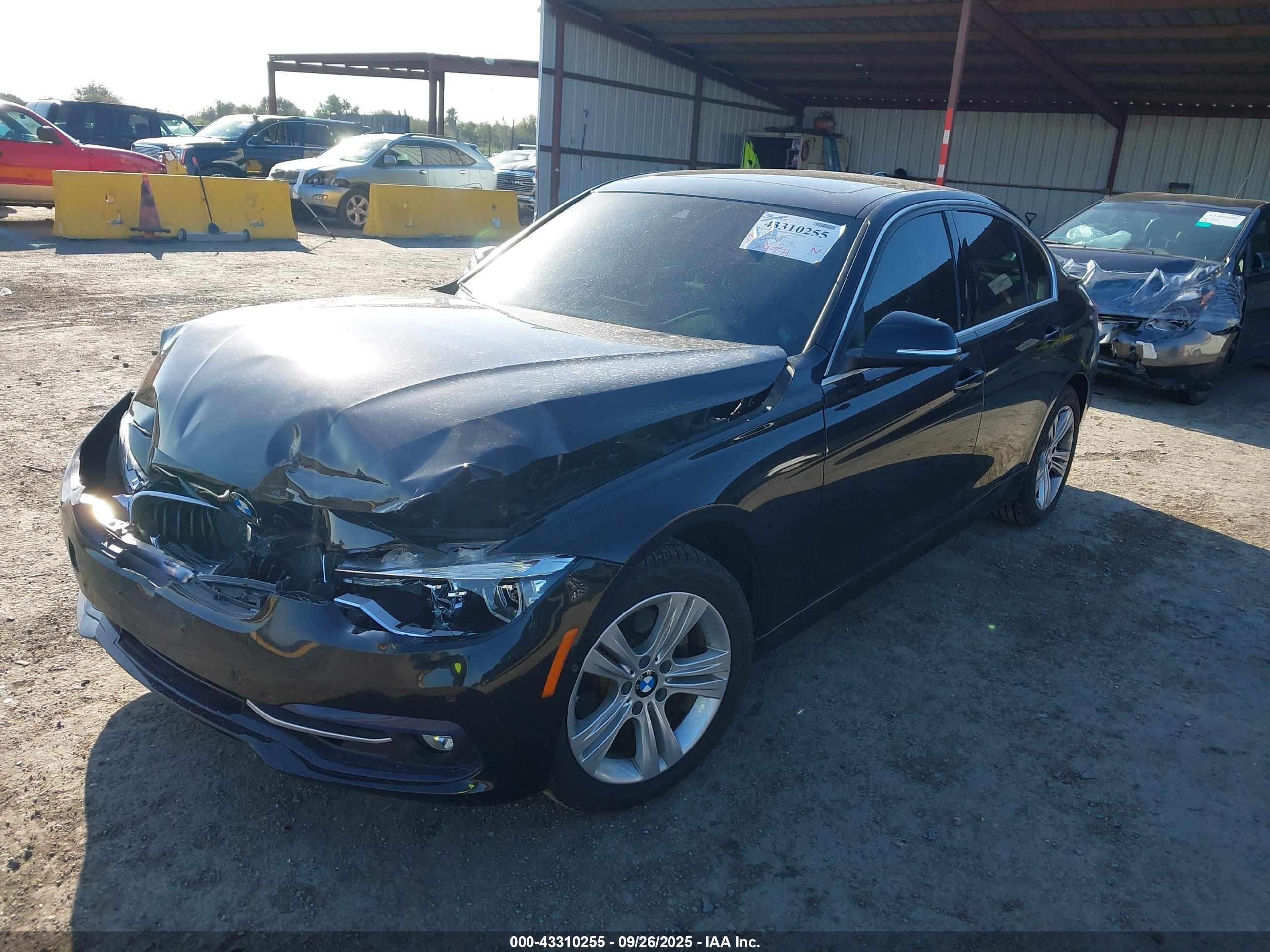 BMW 330I image 2
