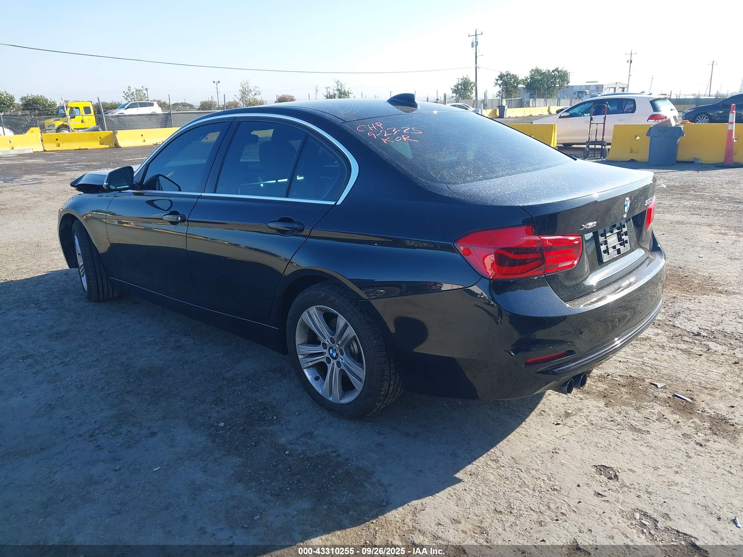 BMW 330I image 3