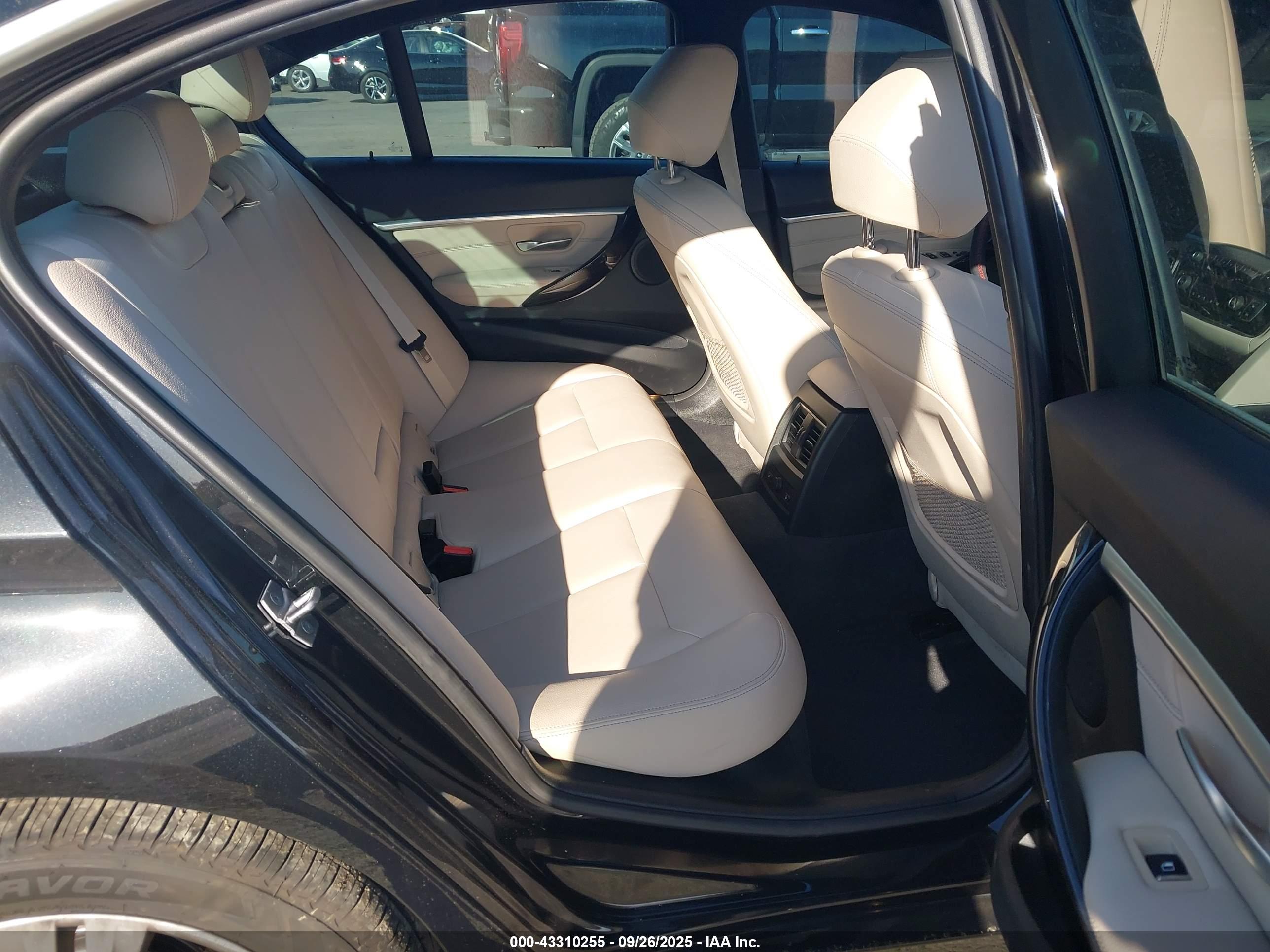 BMW 330I image 8