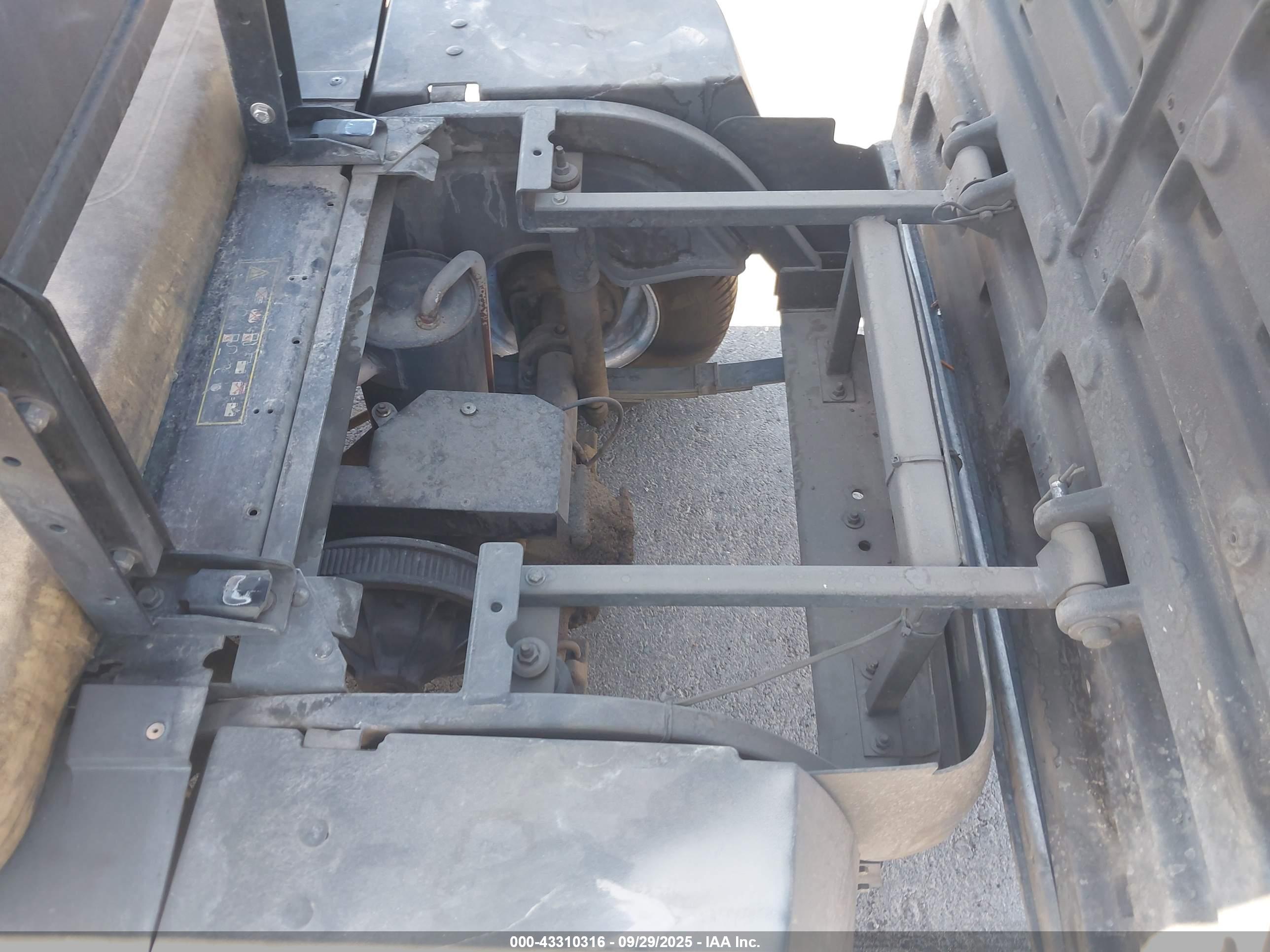 CLUB CAR image 10
