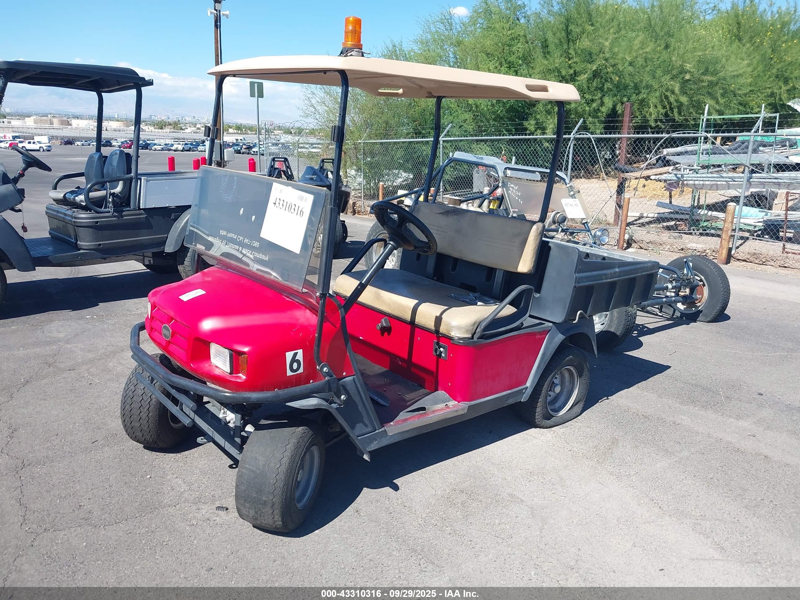 CLUB CAR image 2