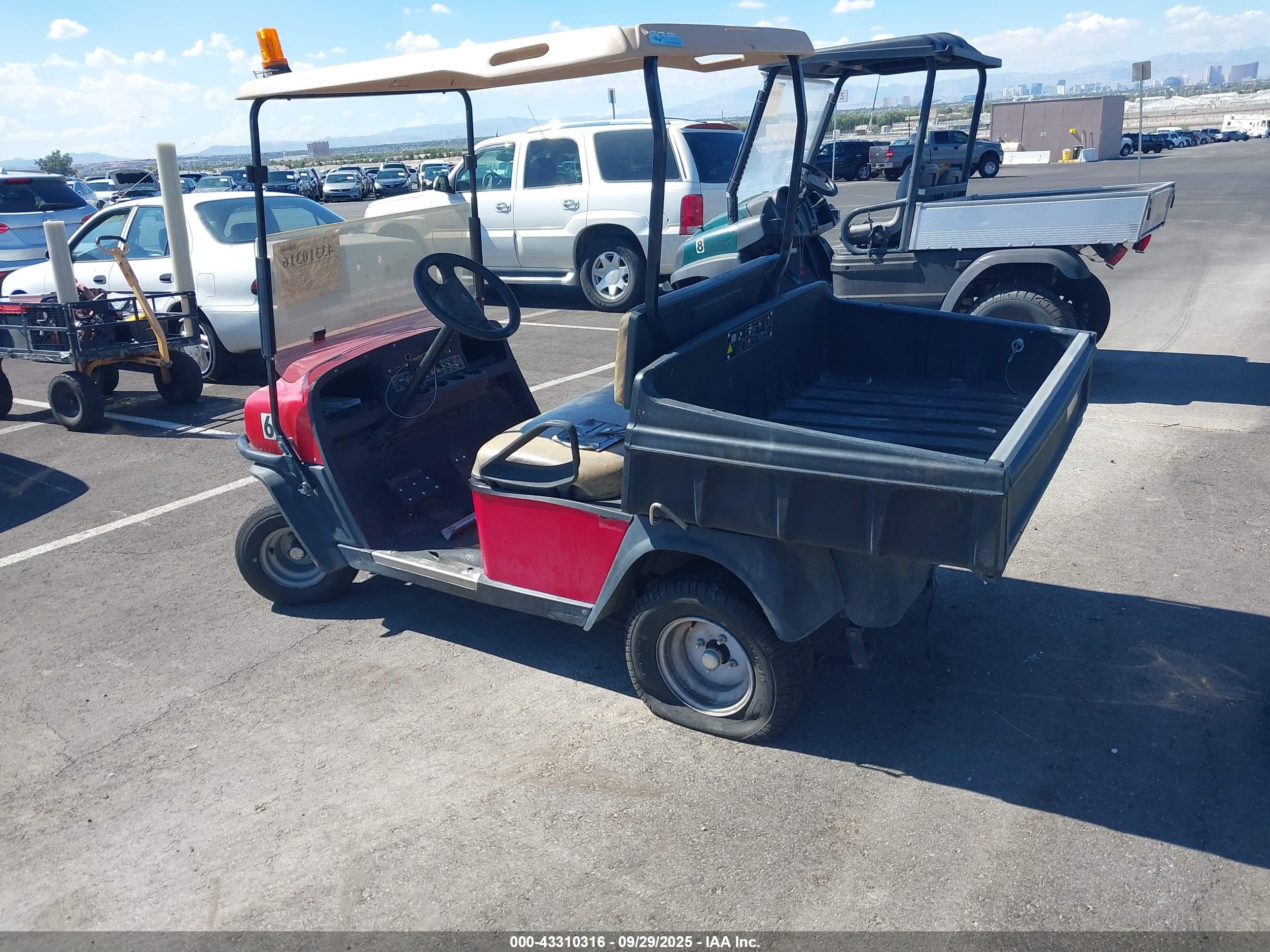 CLUB CAR image 3