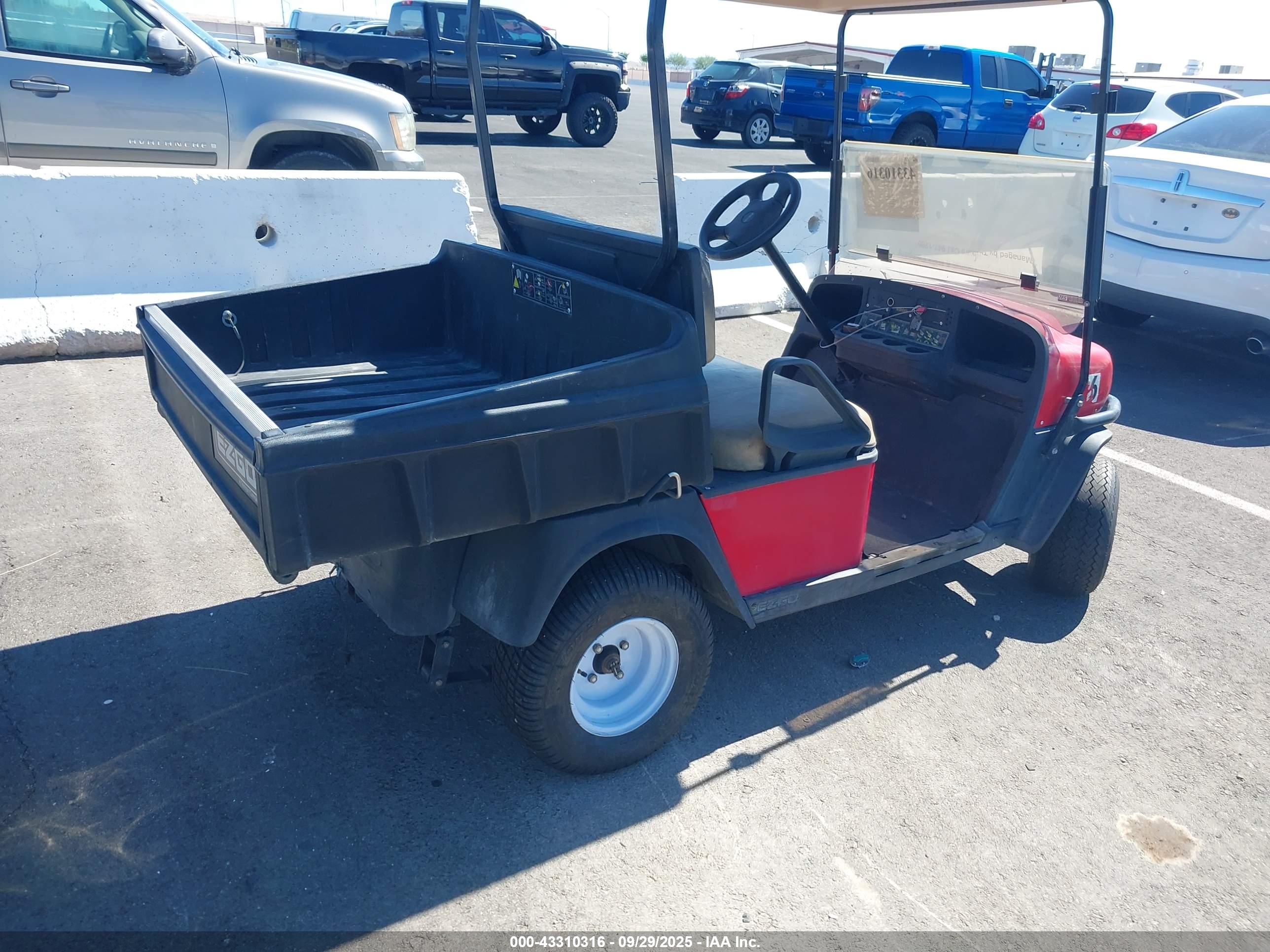 CLUB CAR image 4