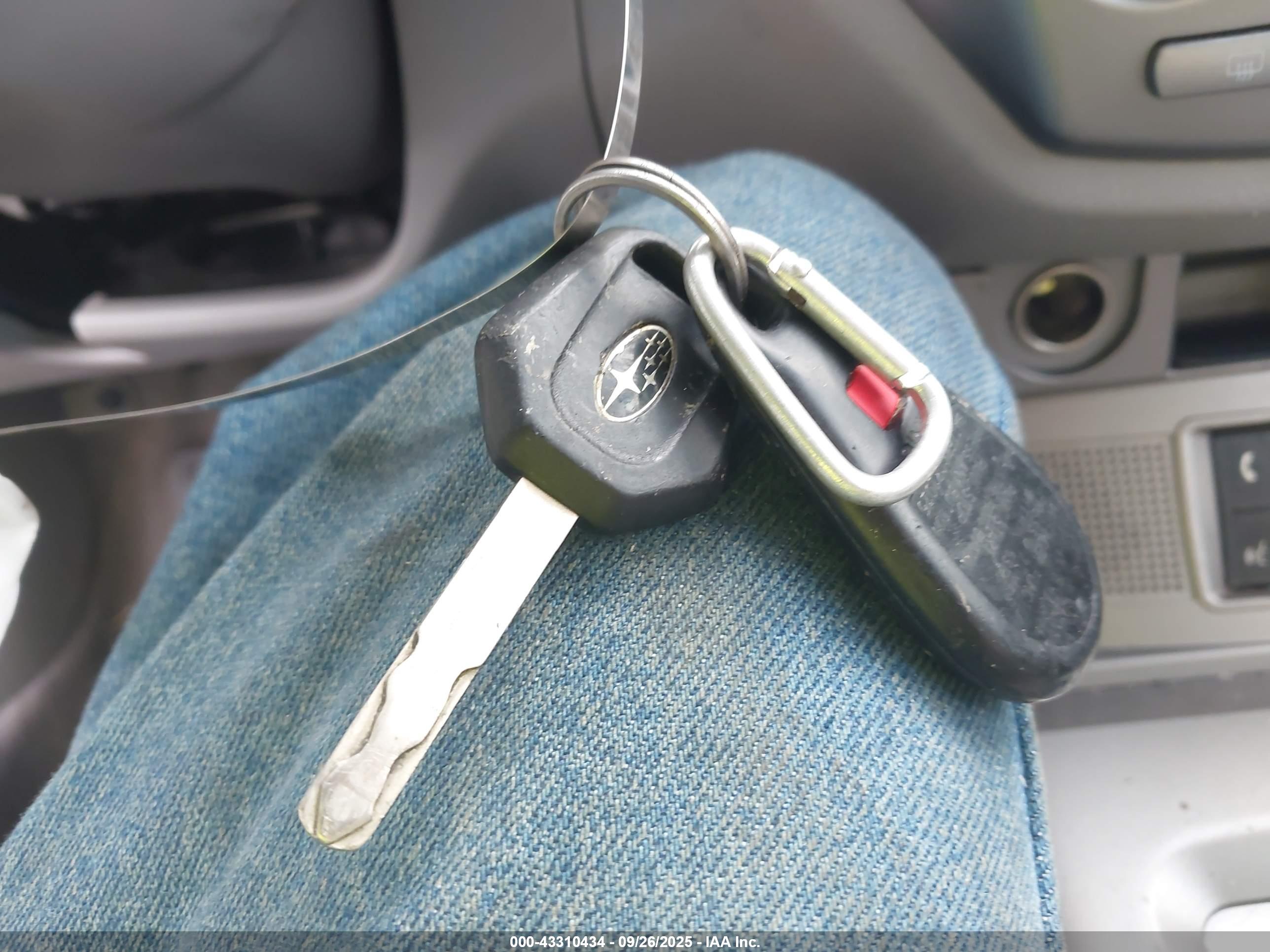 SUBARU FORESTER image 11