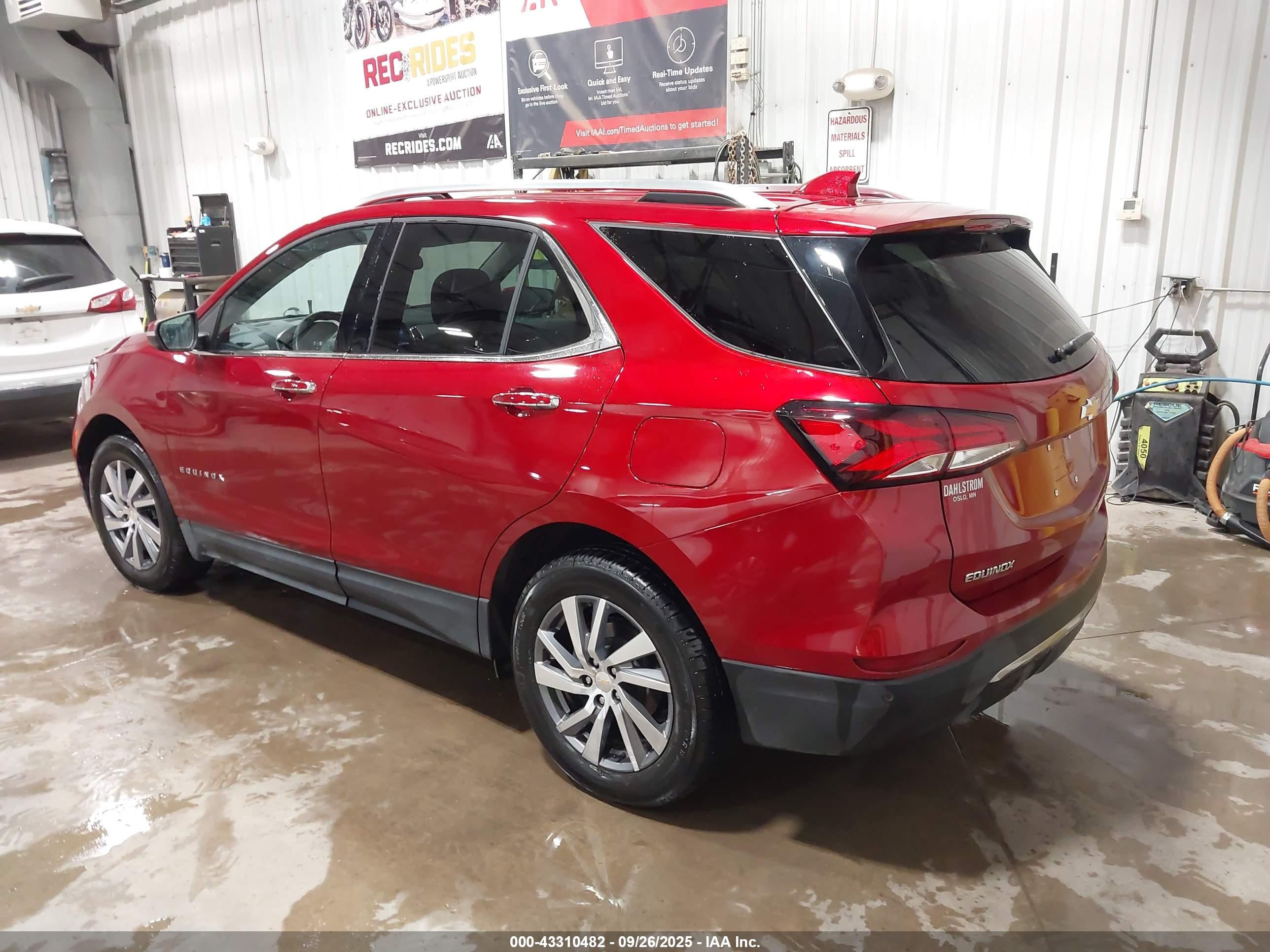 CHEVROLET EQUINOX image 3
