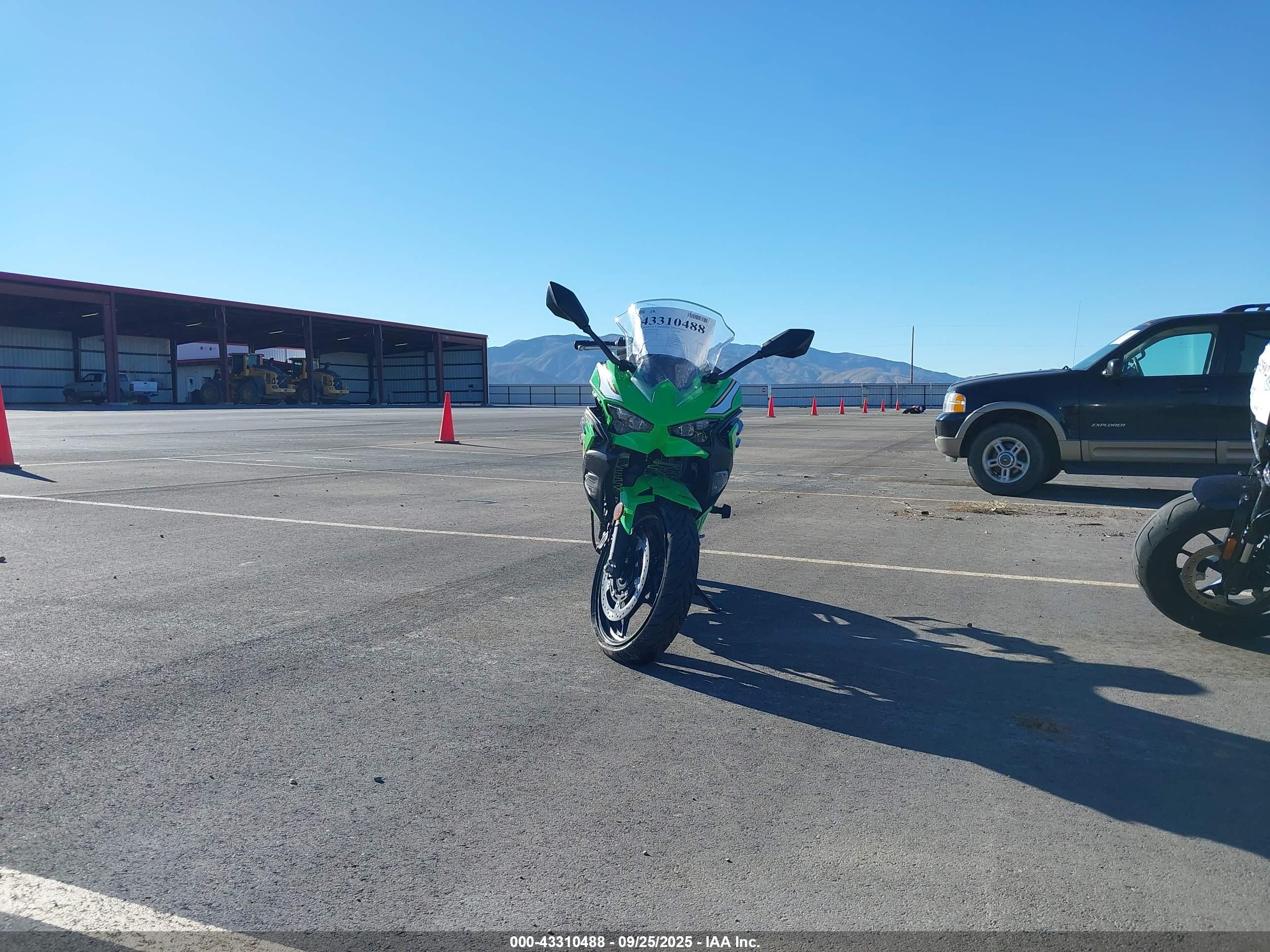 KAWASAKI EX500 image 5