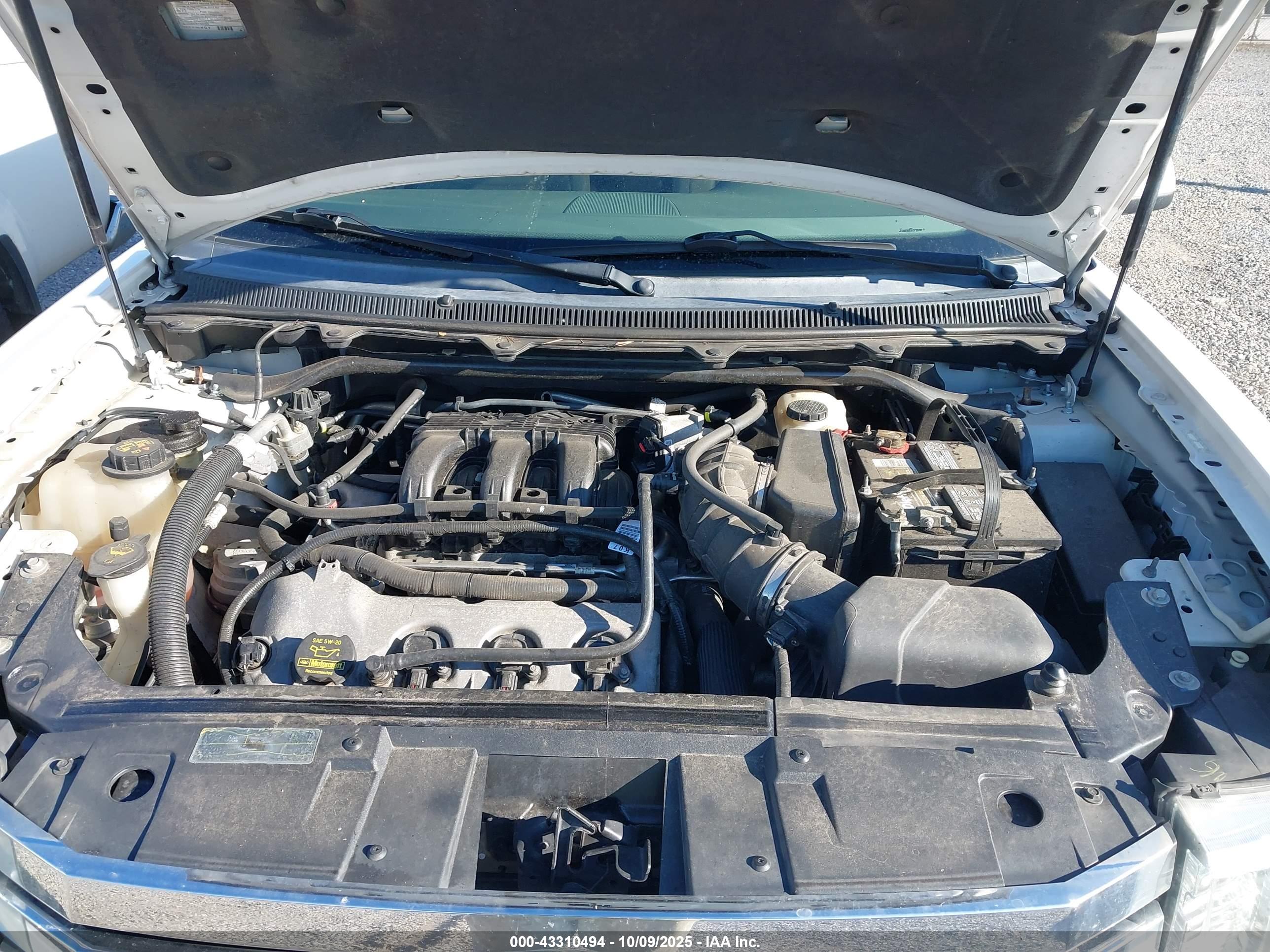 FORD FLEX image 10