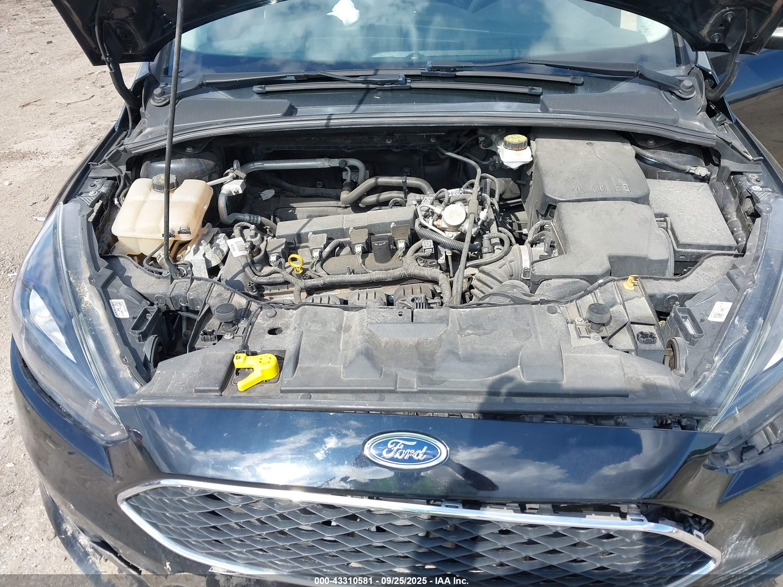 FORD FOCUS image 10