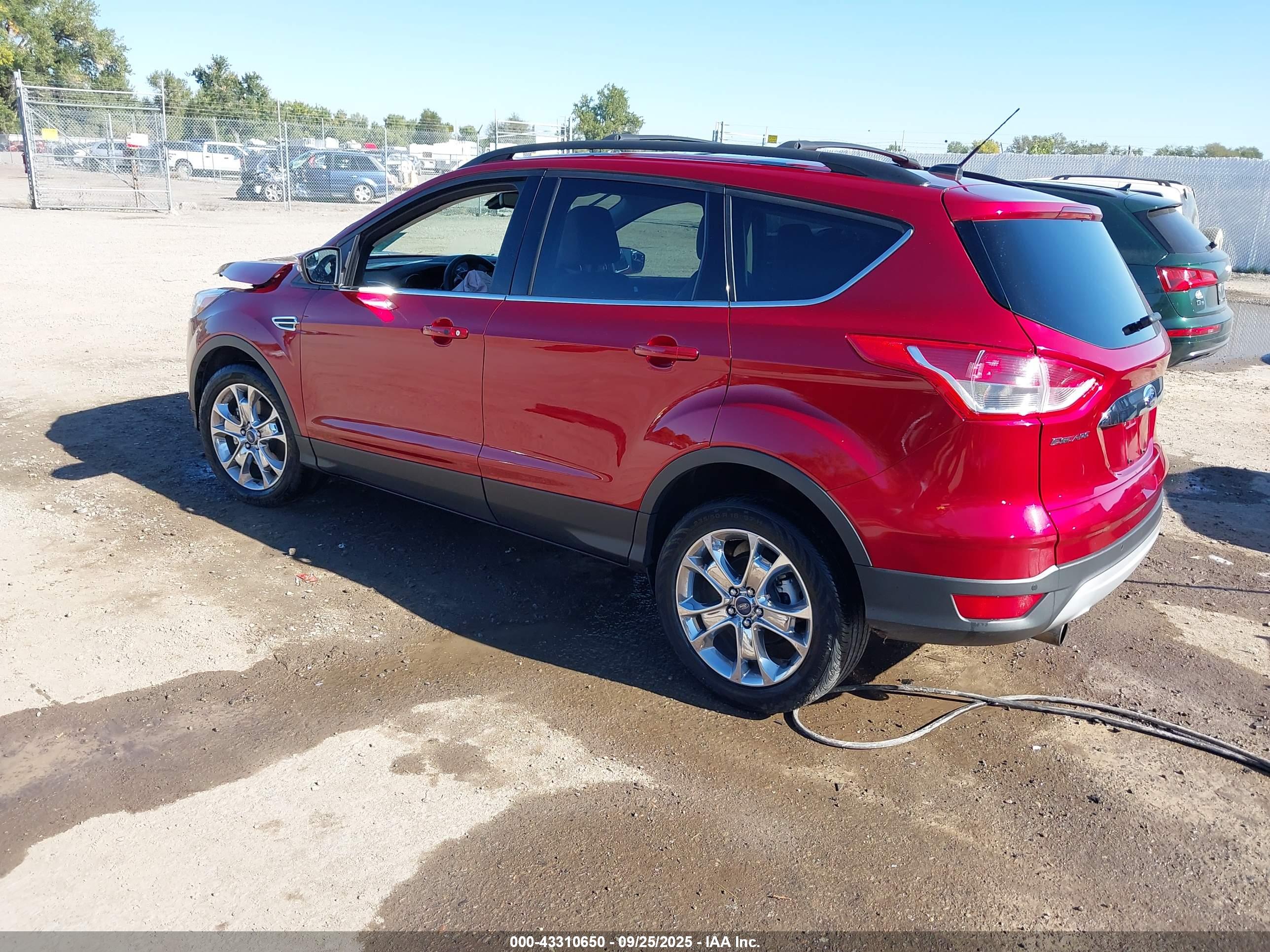 FORD ESCAPE image 3