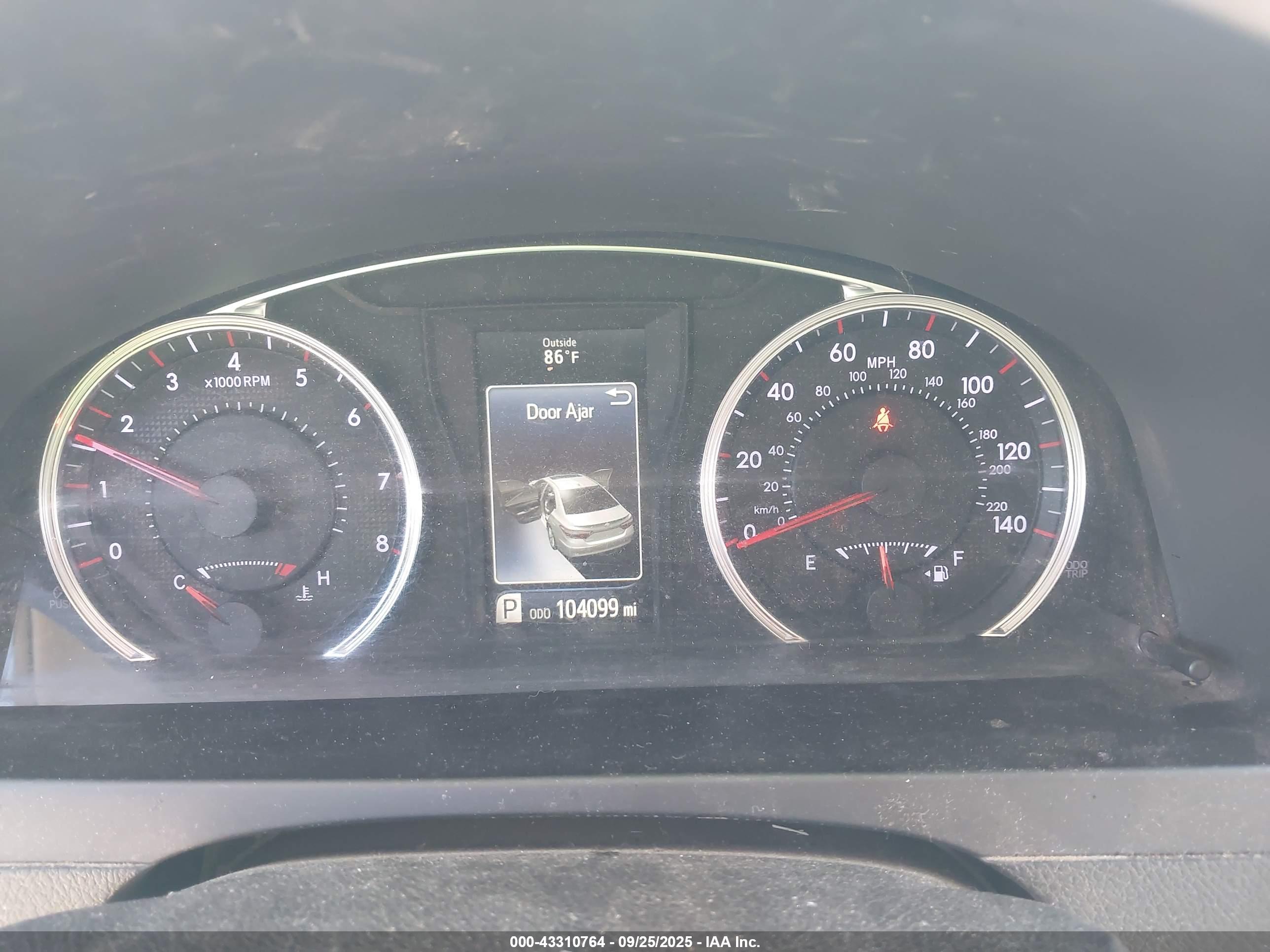 TOYOTA CAMRY image 7
