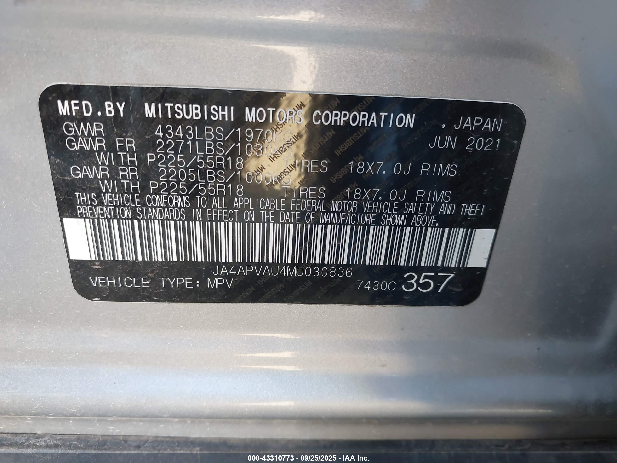 MITSUBISHI OUTLANDER image 9