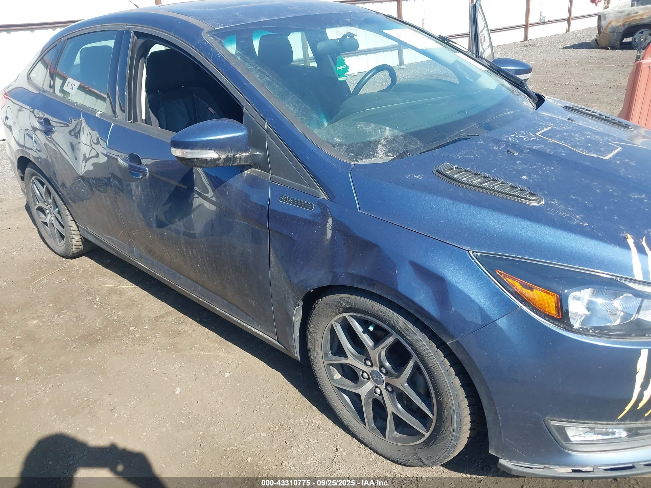 FORD FOCUS image 6