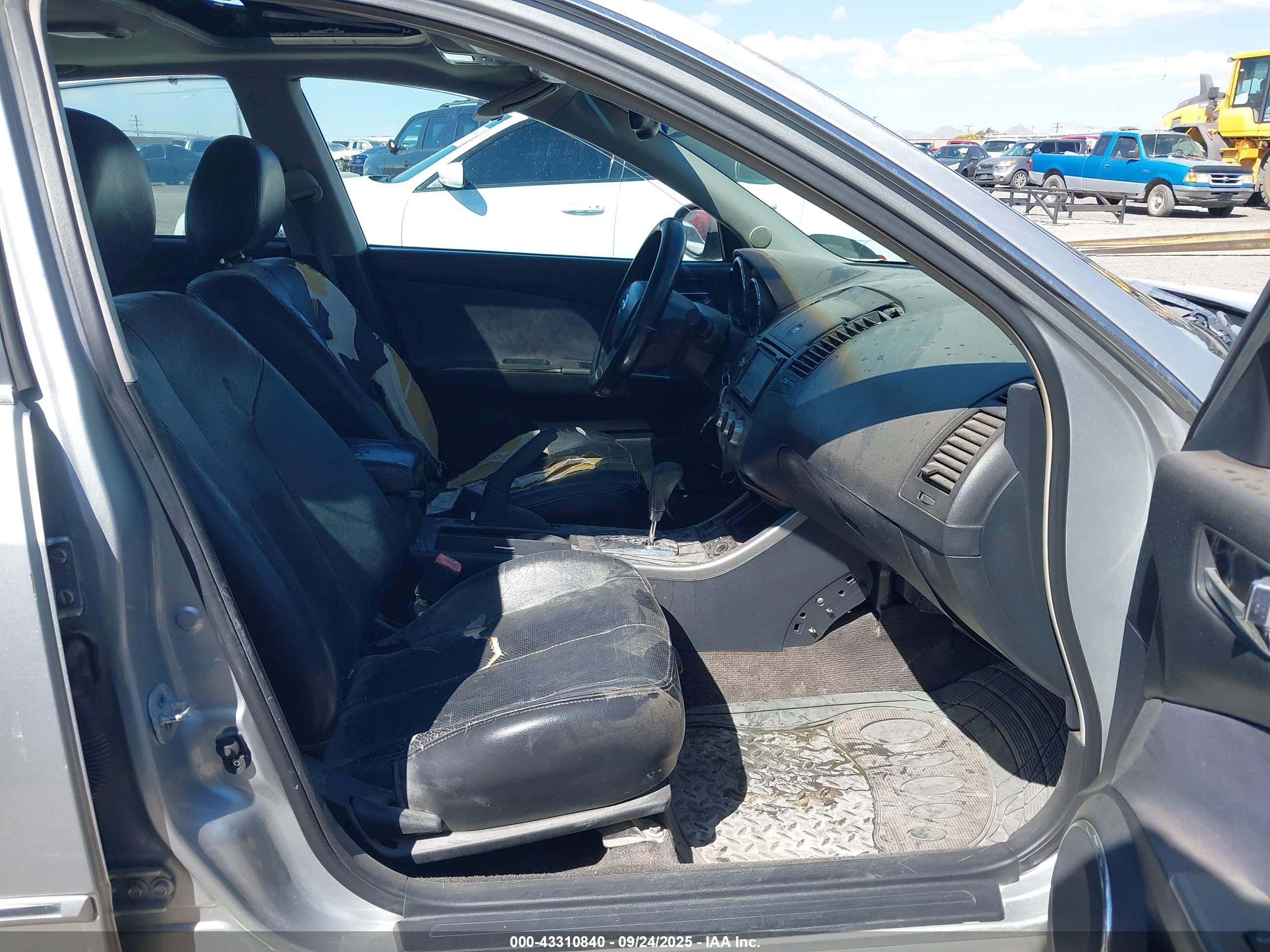 NISSAN ALTIMA image 5