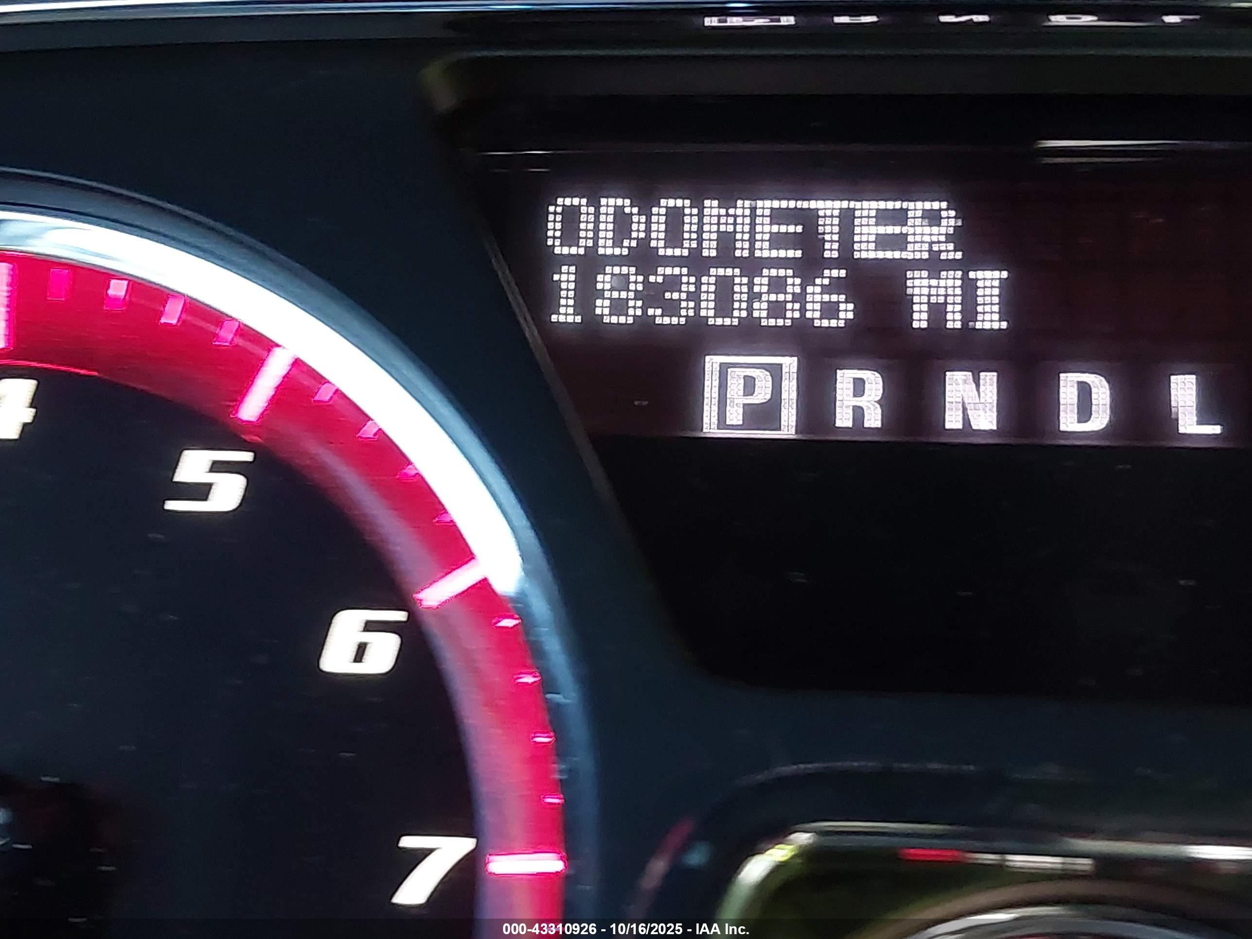 GMC ACADIA image 7