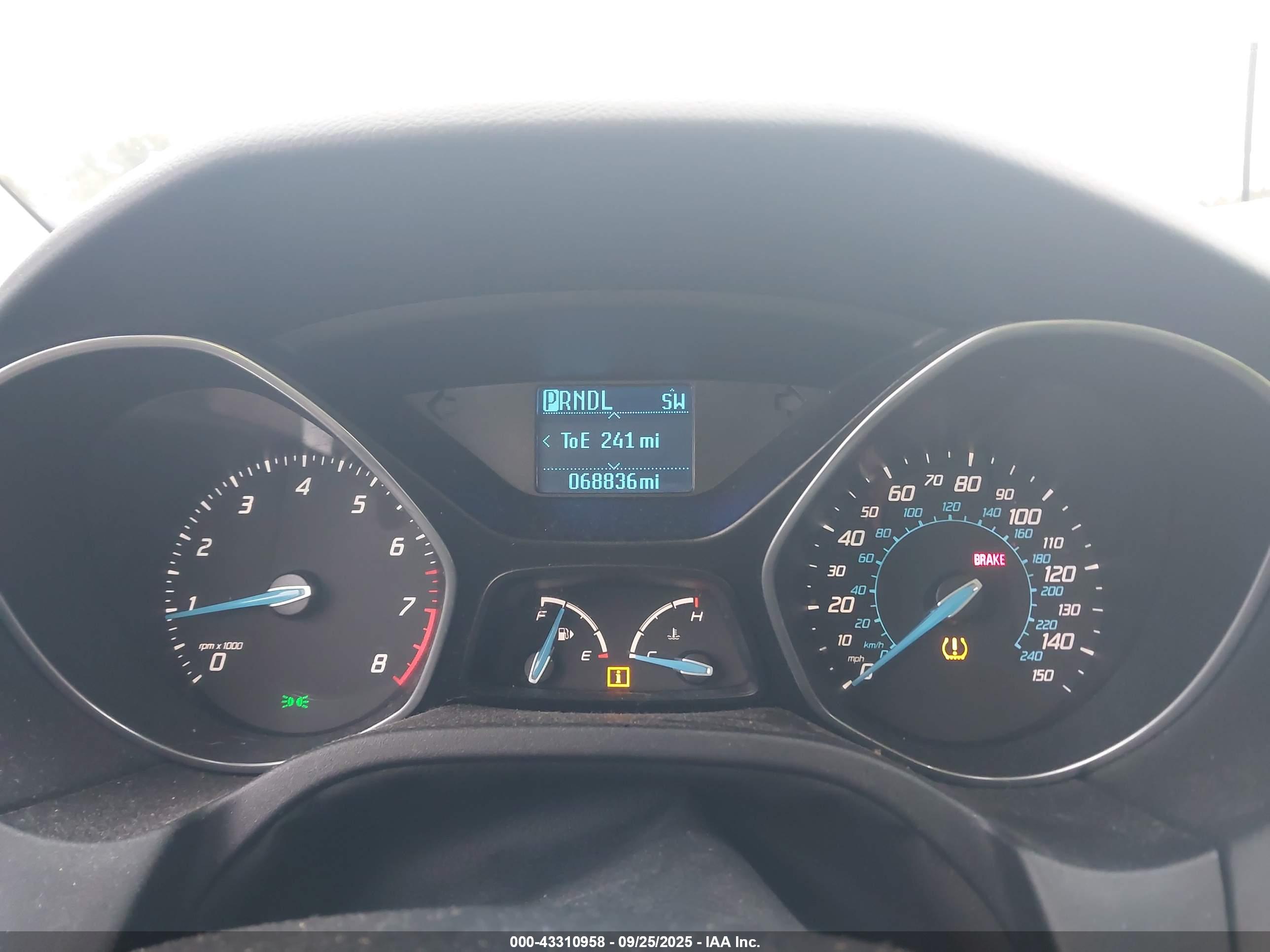 FORD FOCUS image 7