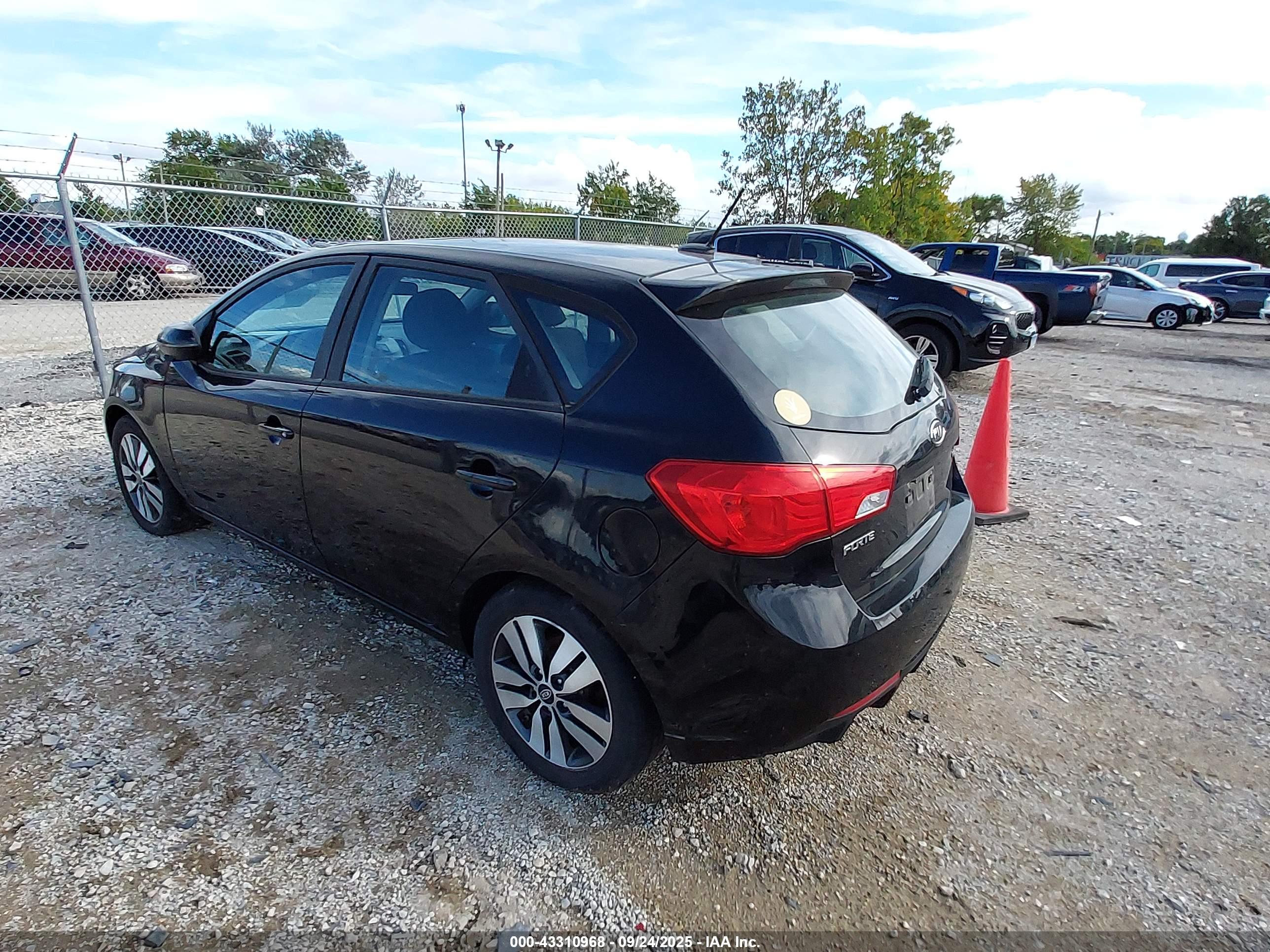 KIA FORTE image 3