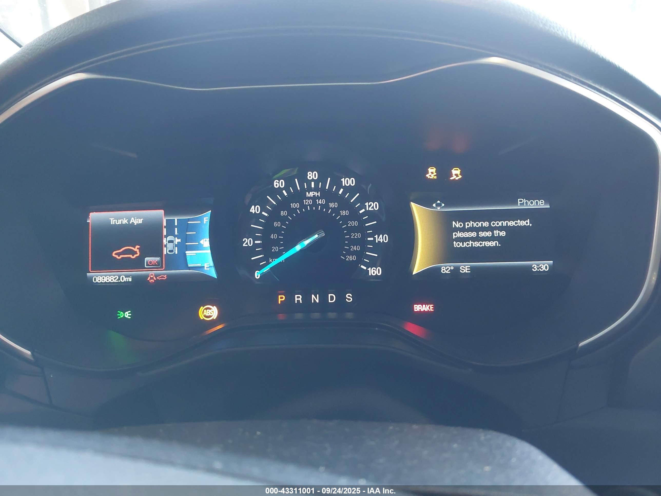 FORD FUSION image 7