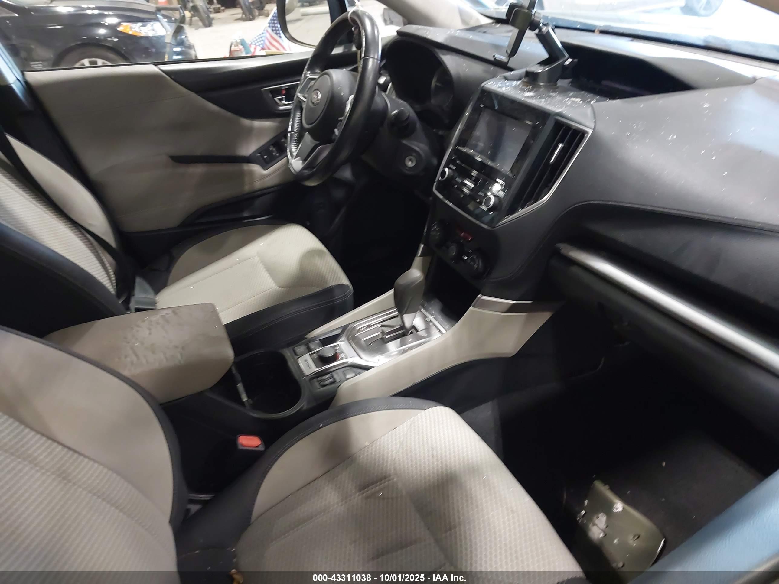 SUBARU FORESTER image 5