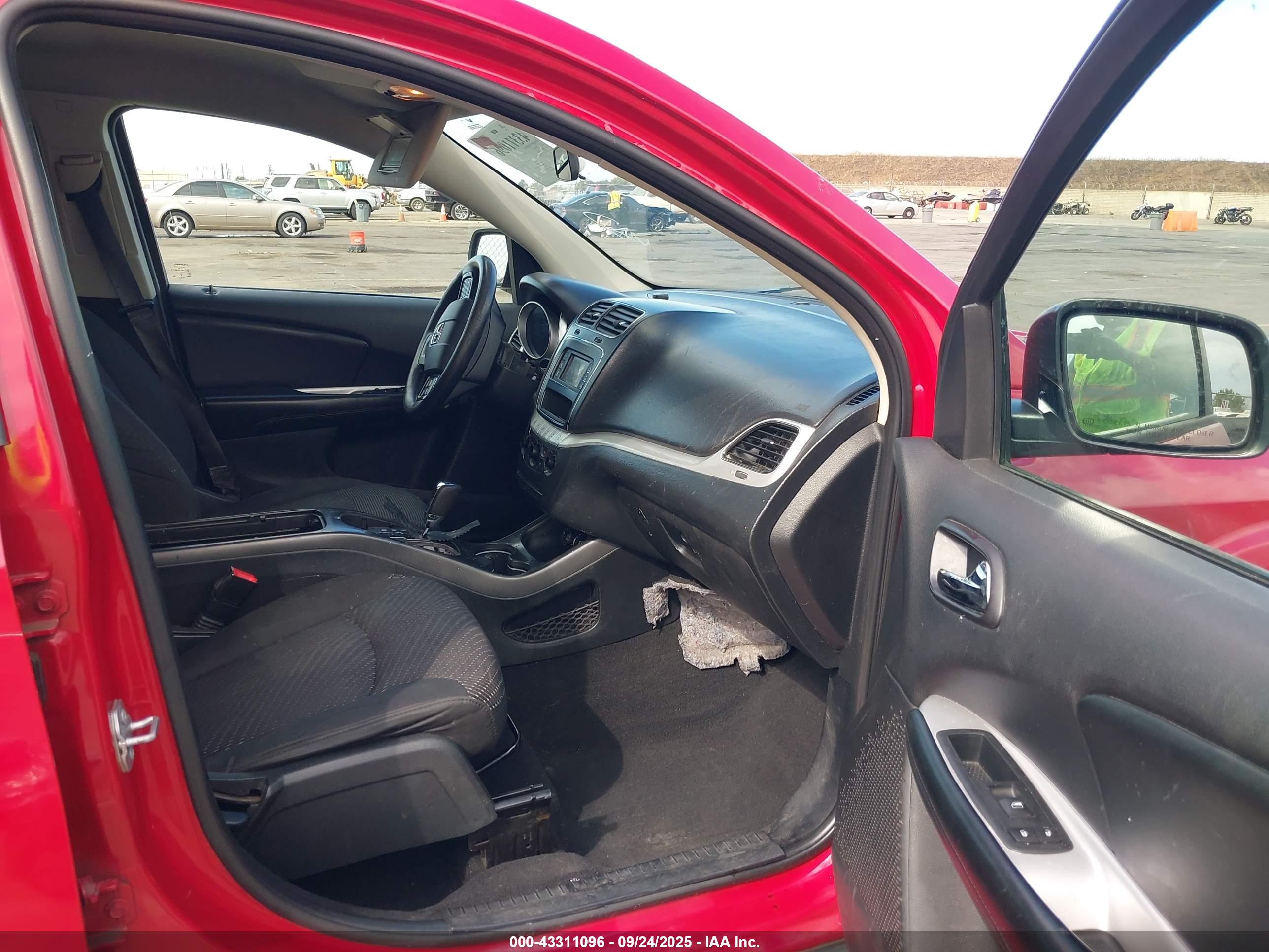 DODGE JOURNEY image 5