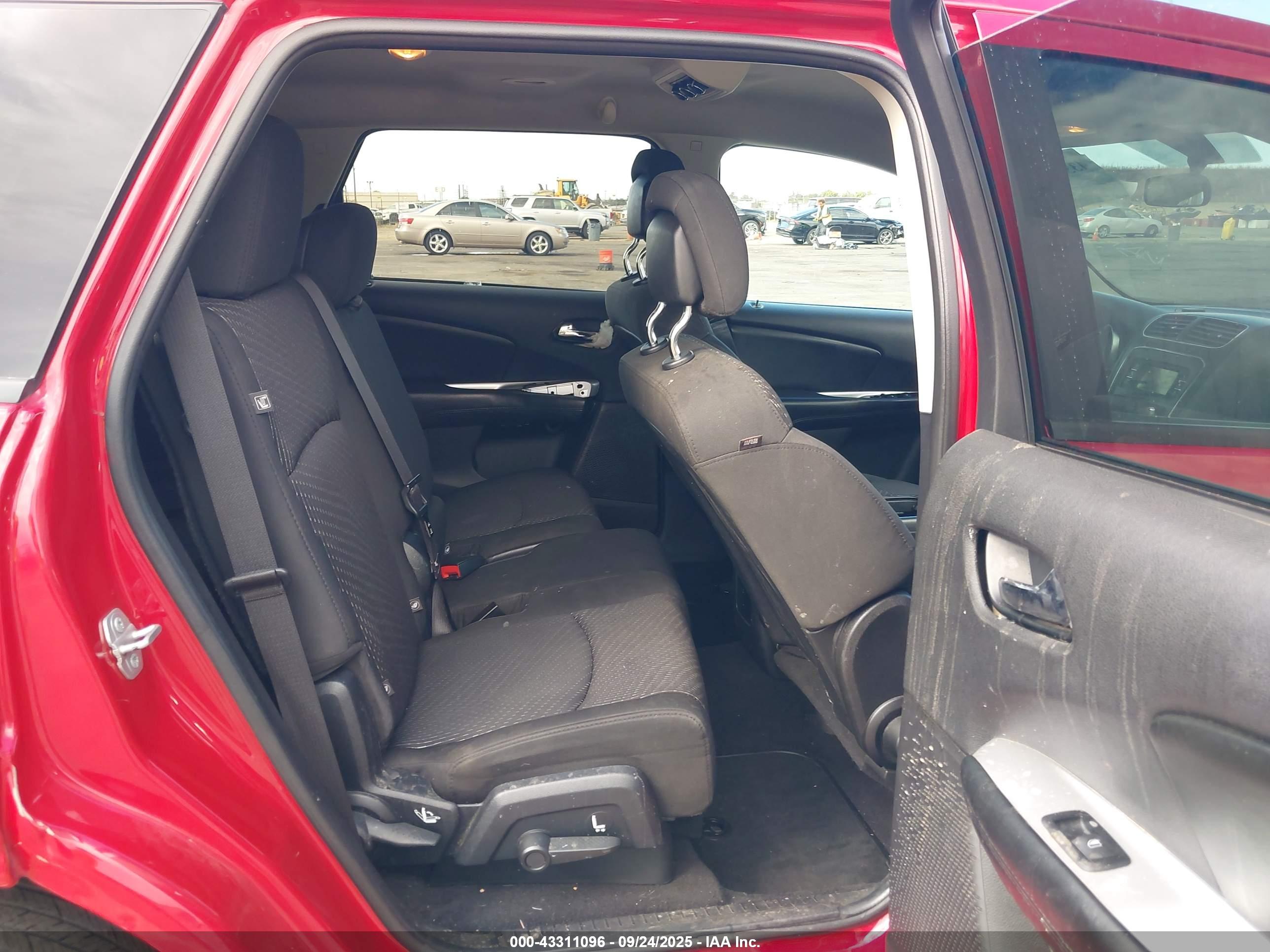 DODGE JOURNEY image 8
