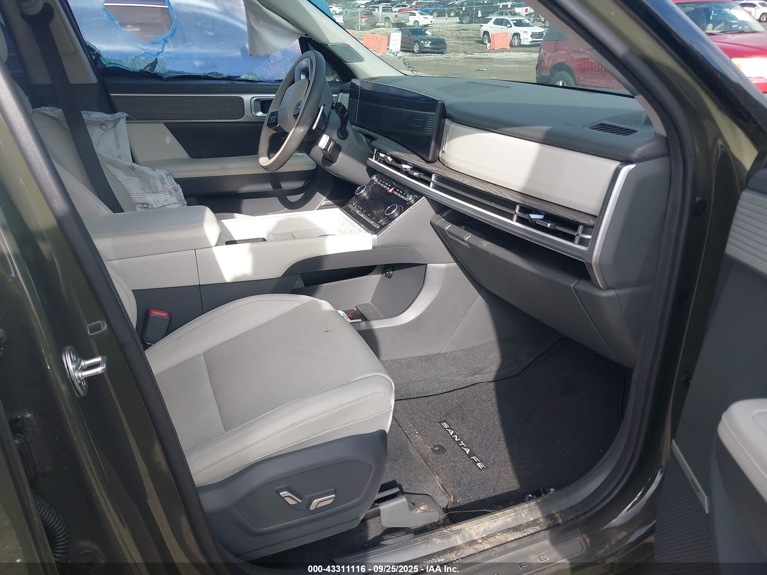 HYUNDAI SANTA image 5