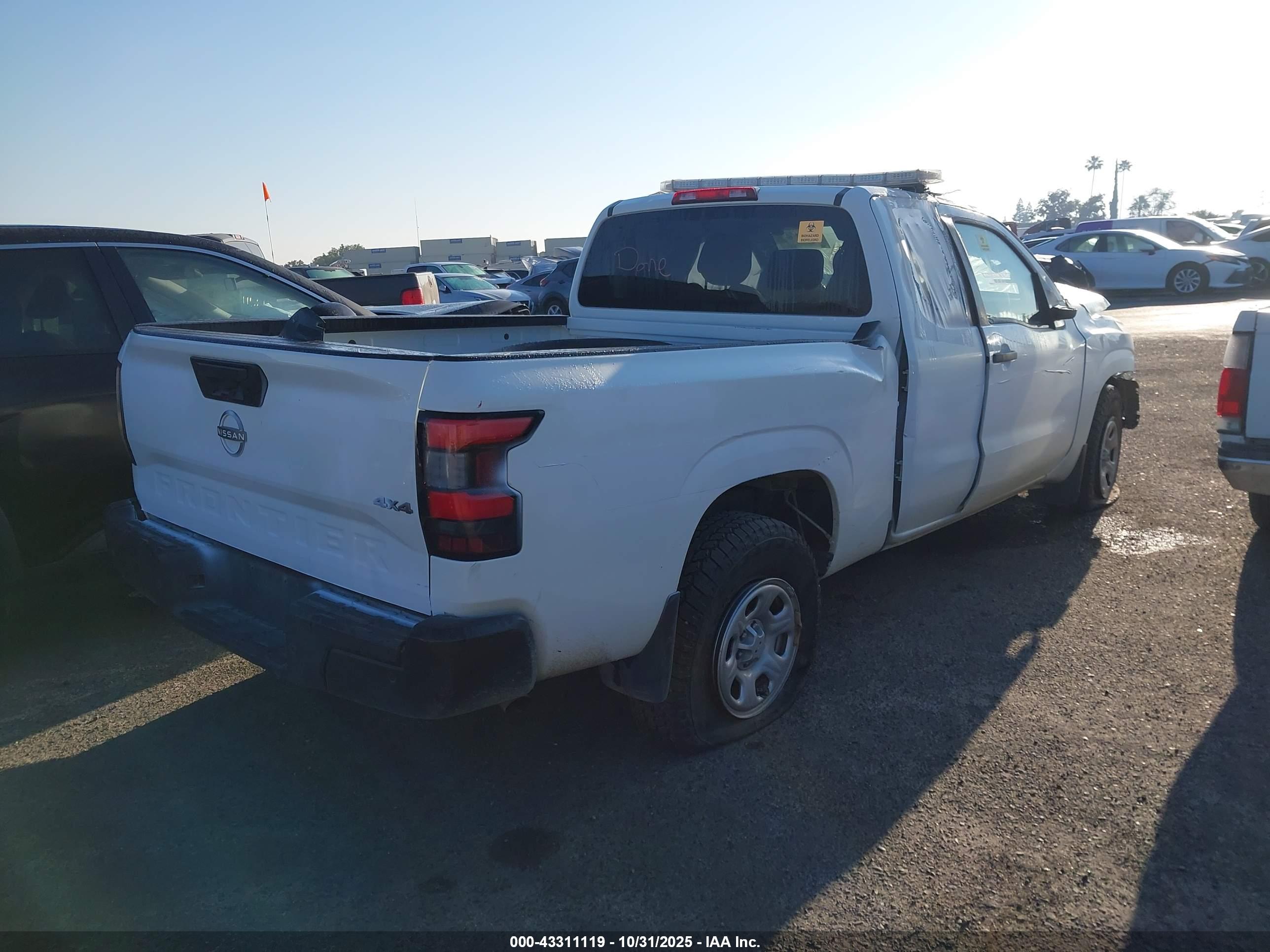 NISSAN FRONTIER image 4