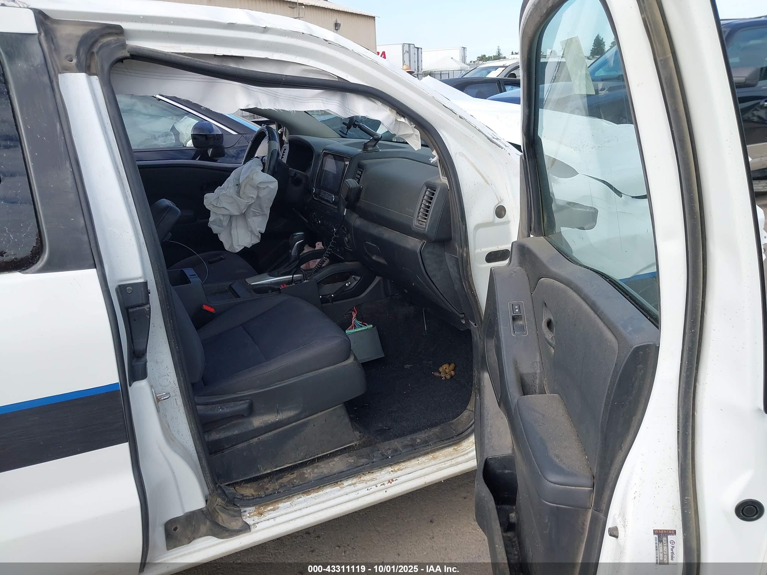 NISSAN FRONTIER image 5