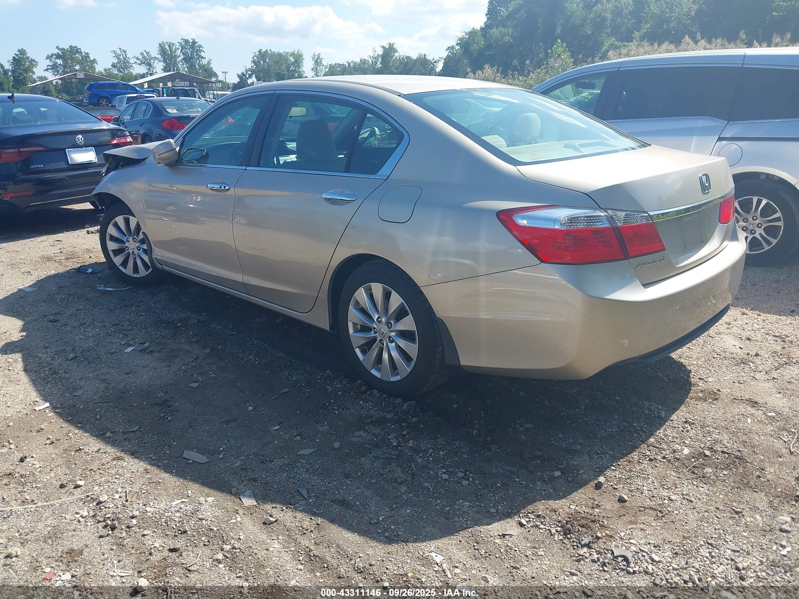 HONDA ACCORD image 3