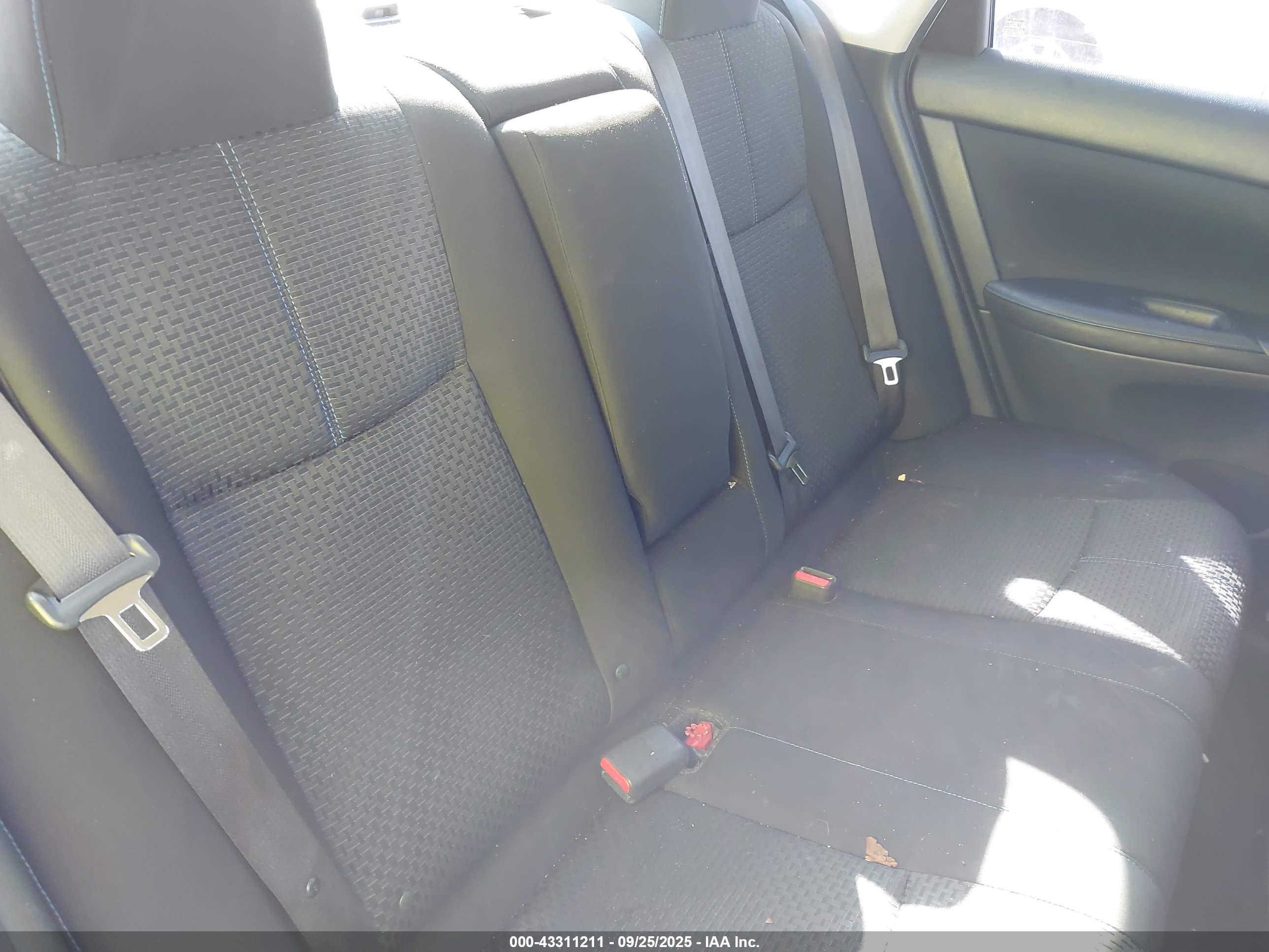 NISSAN SENTRA image 8