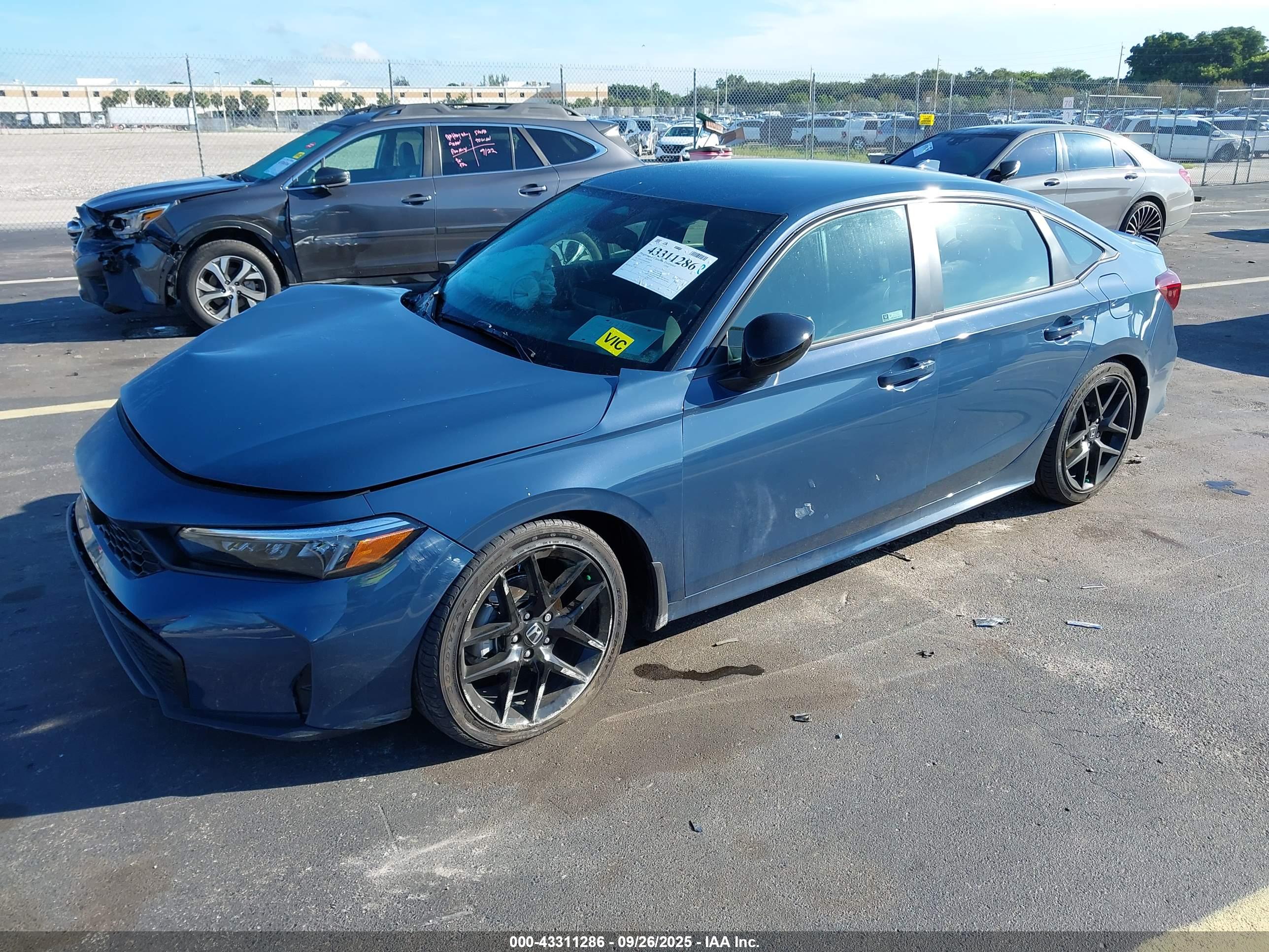 HONDA CIVIC image 2