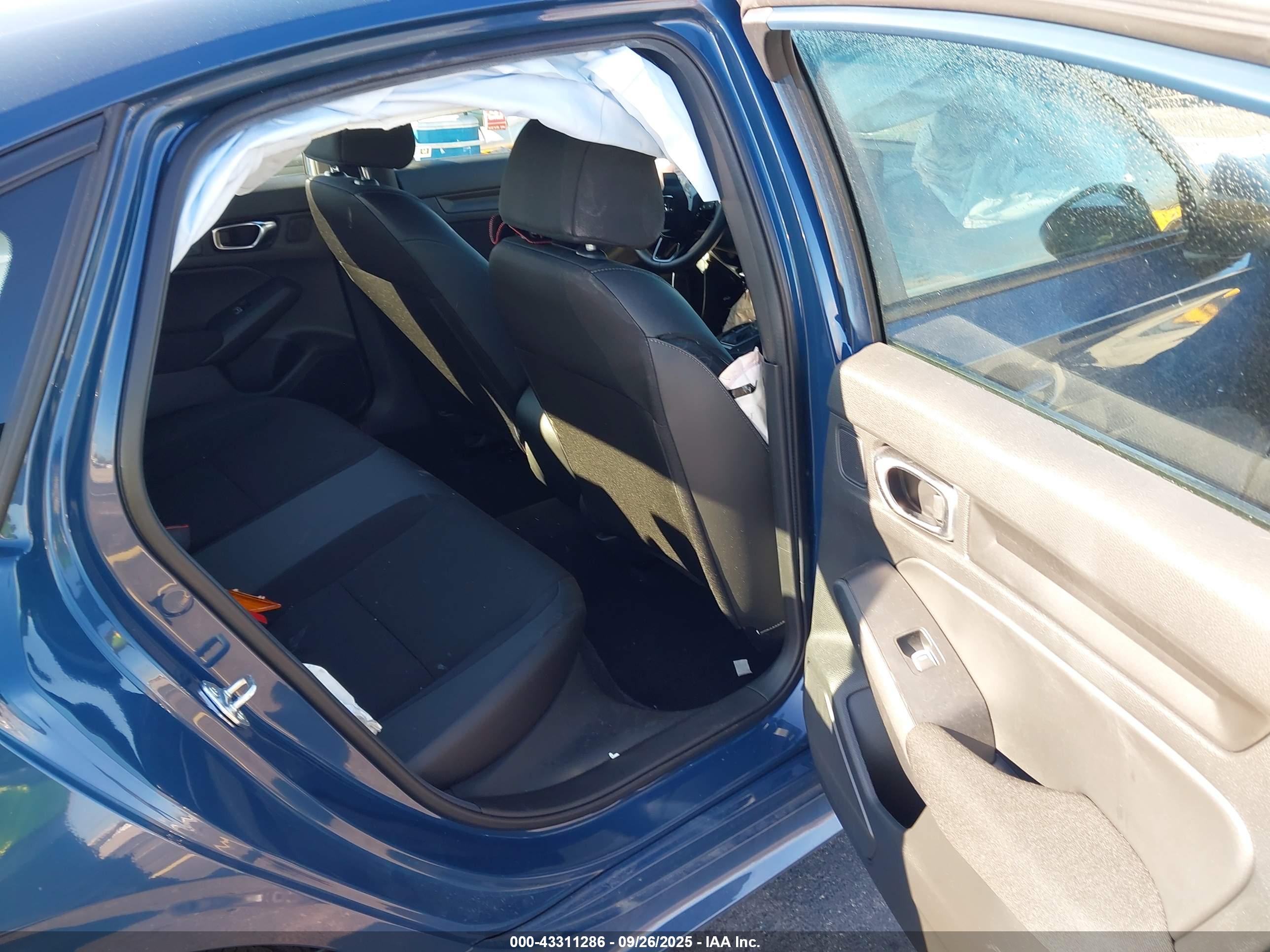 HONDA CIVIC image 8