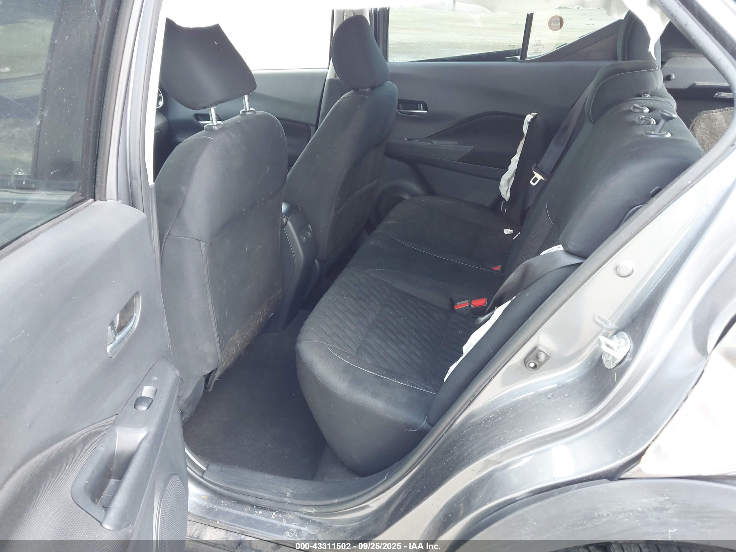 NISSAN KICKS image 8