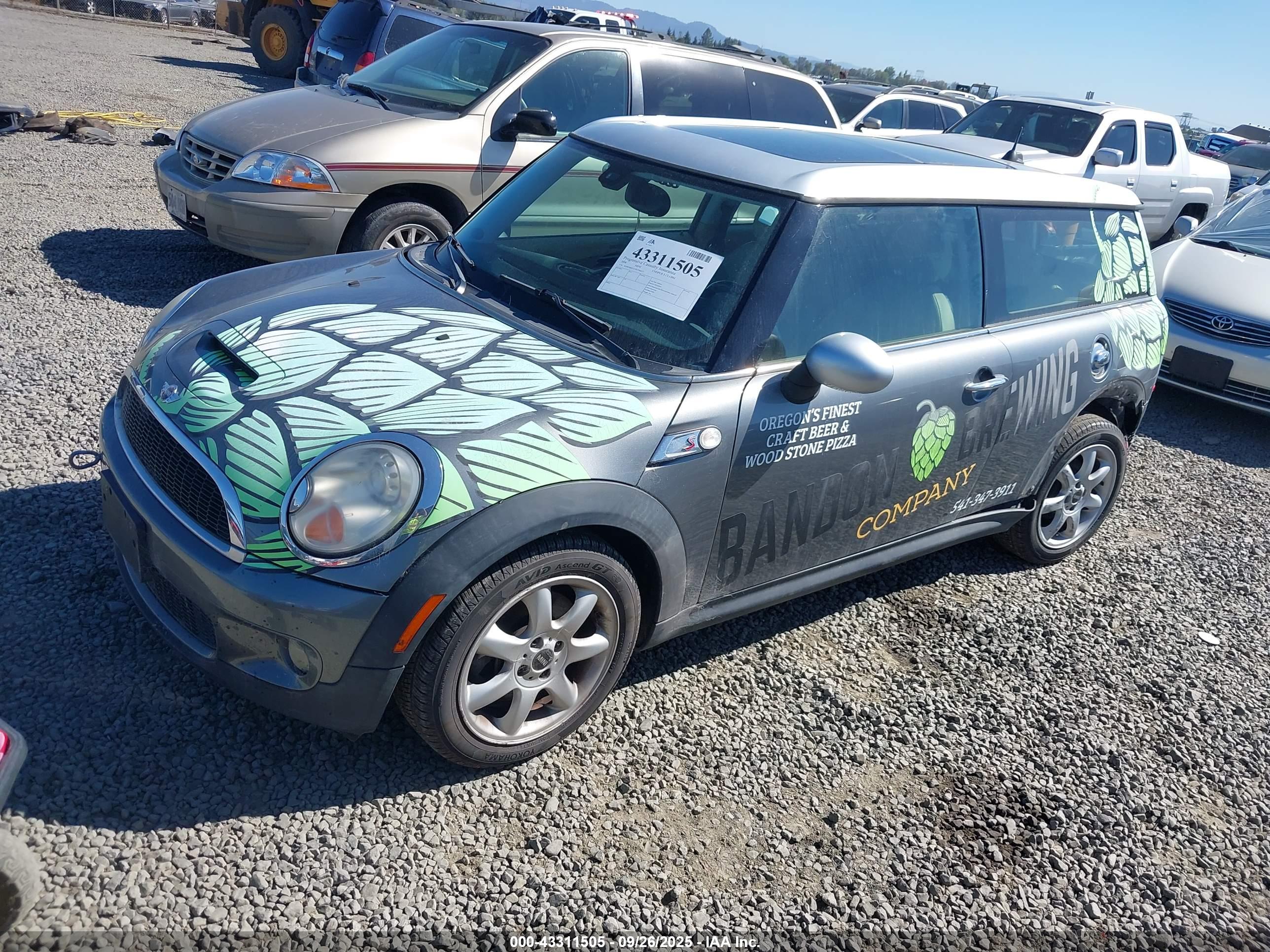 MINI COOPER image 2