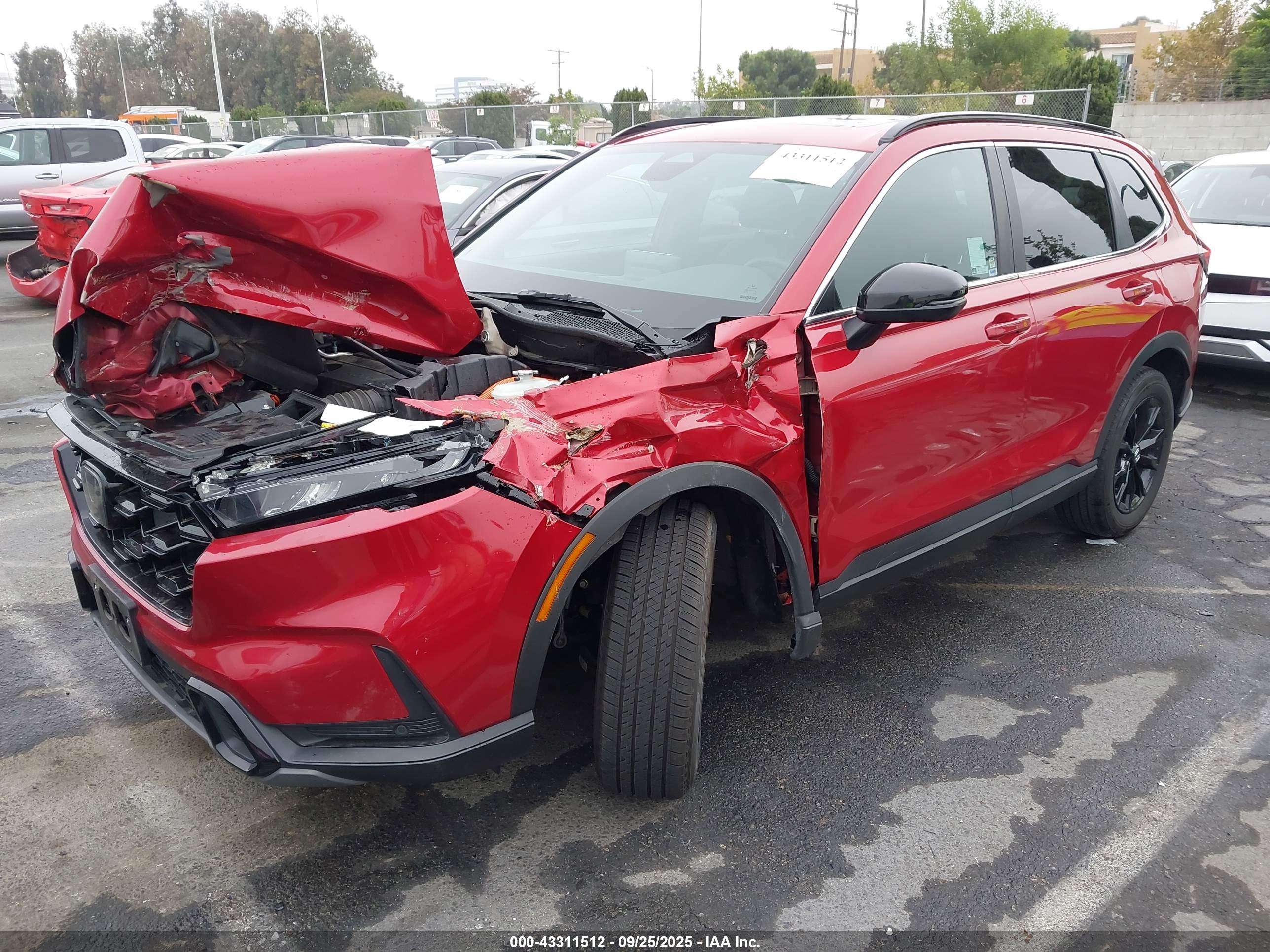 HONDA CR-V image 2