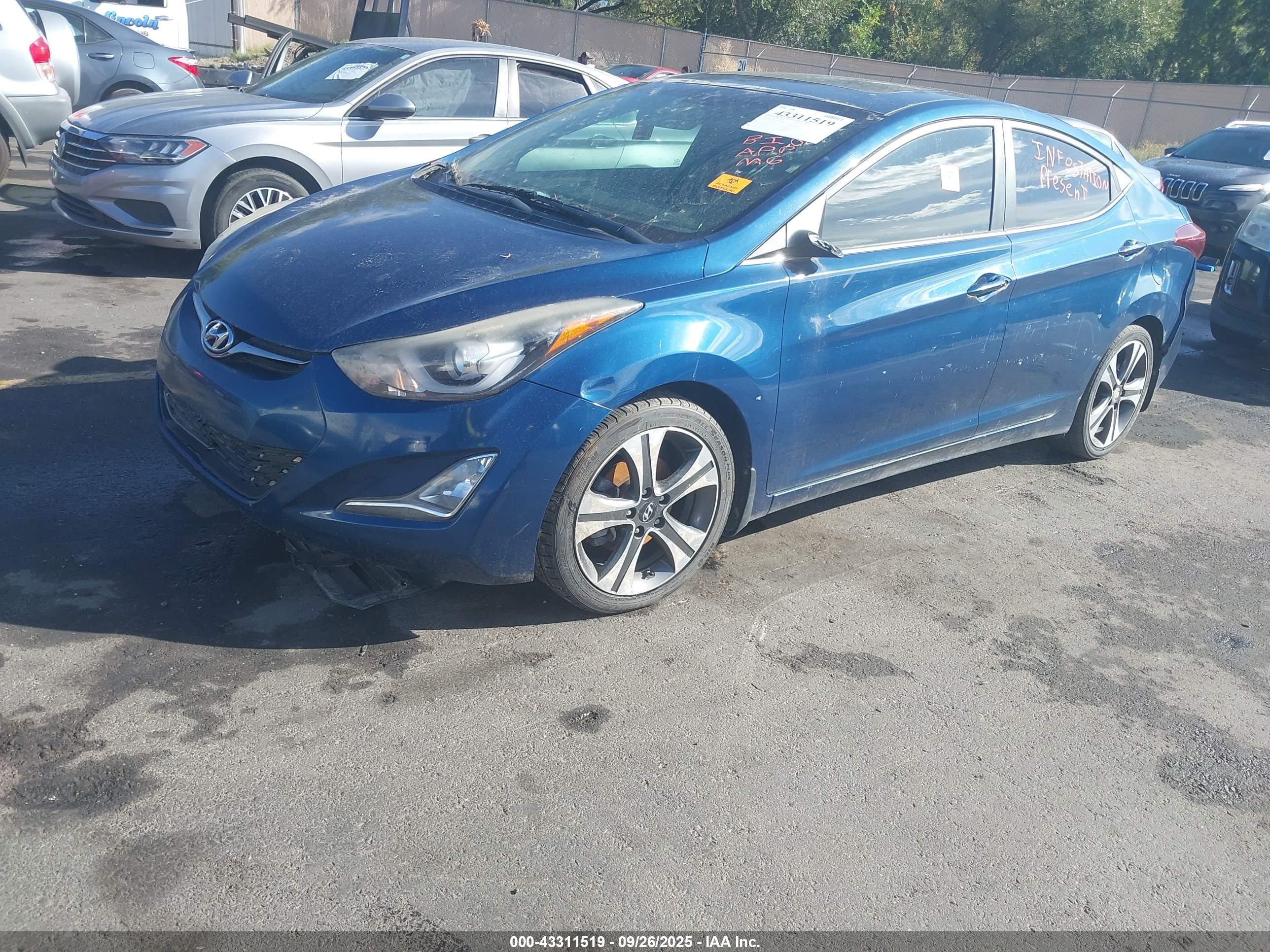 HYUNDAI ELANTRA image 2