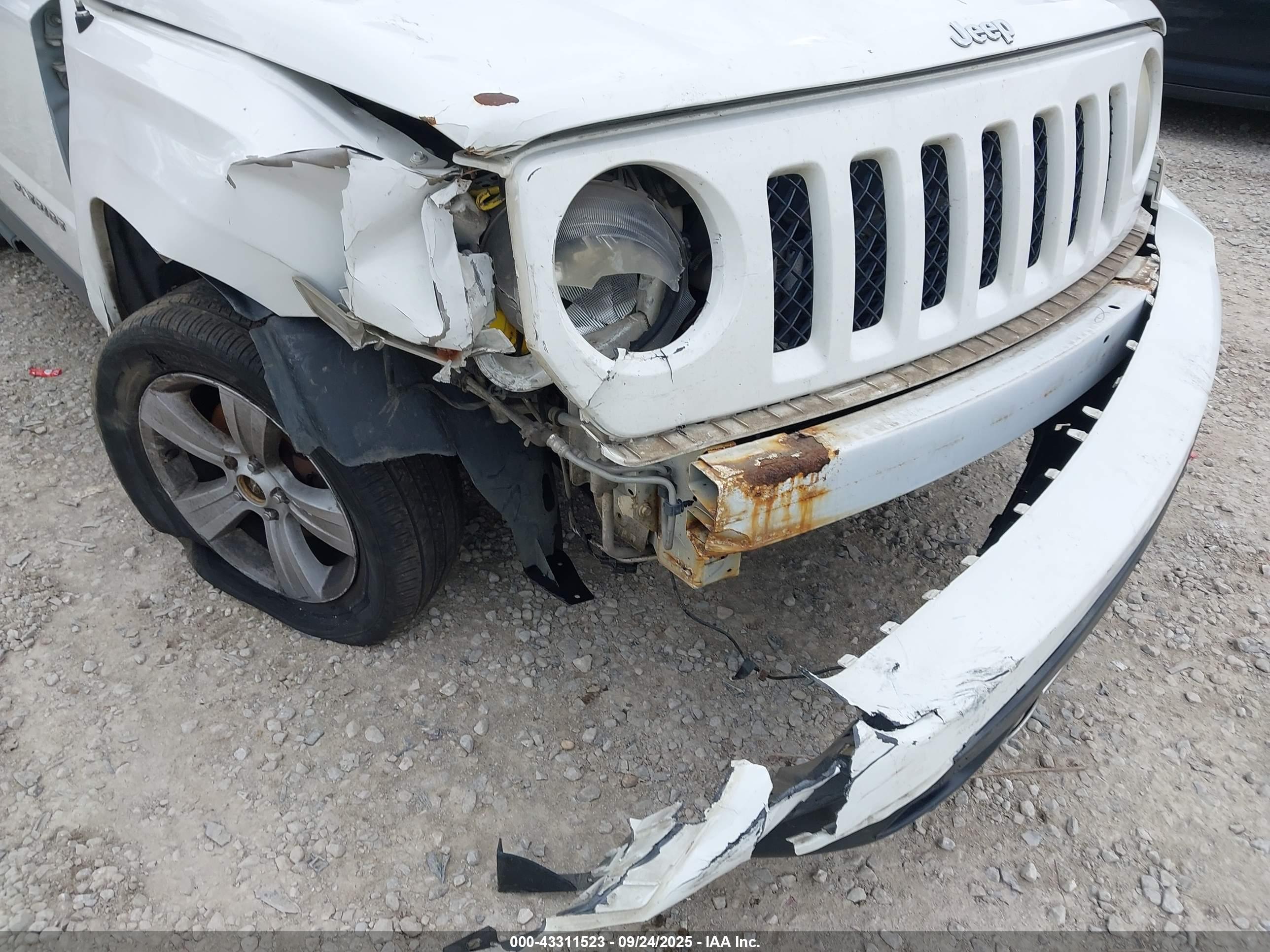 JEEP PATRIOT image 6