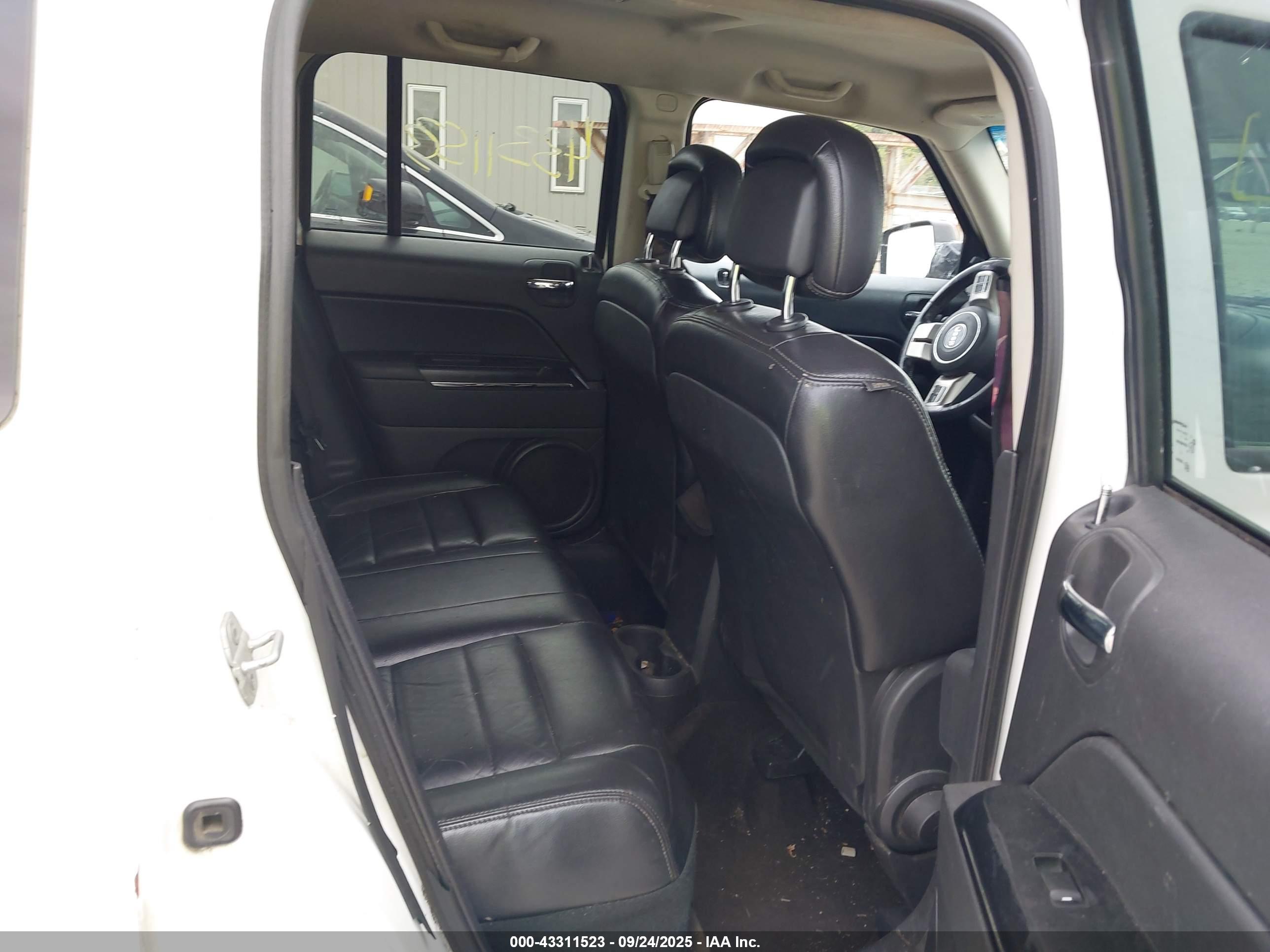 JEEP PATRIOT image 8