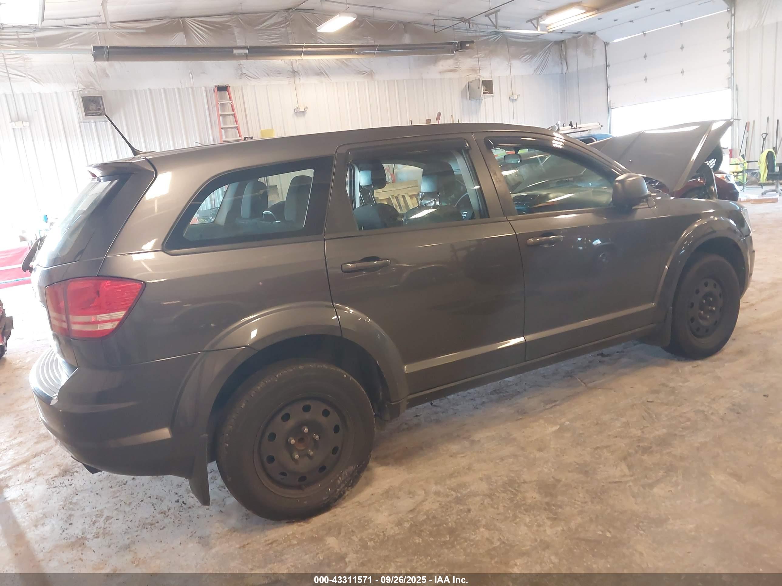 DODGE JOURNEY image 4
