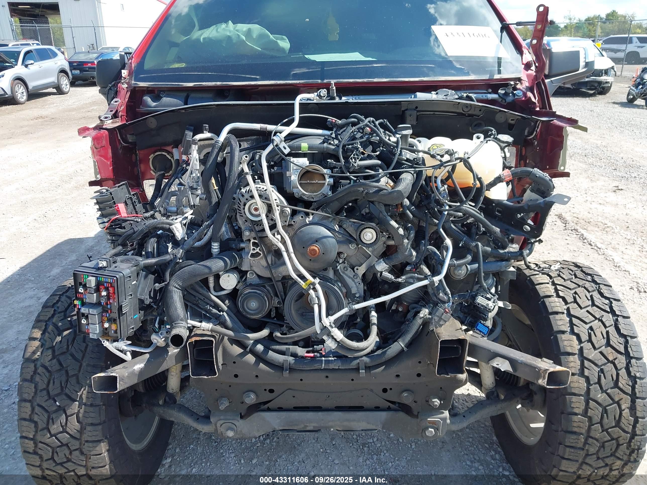 GMC SIERRA image 10