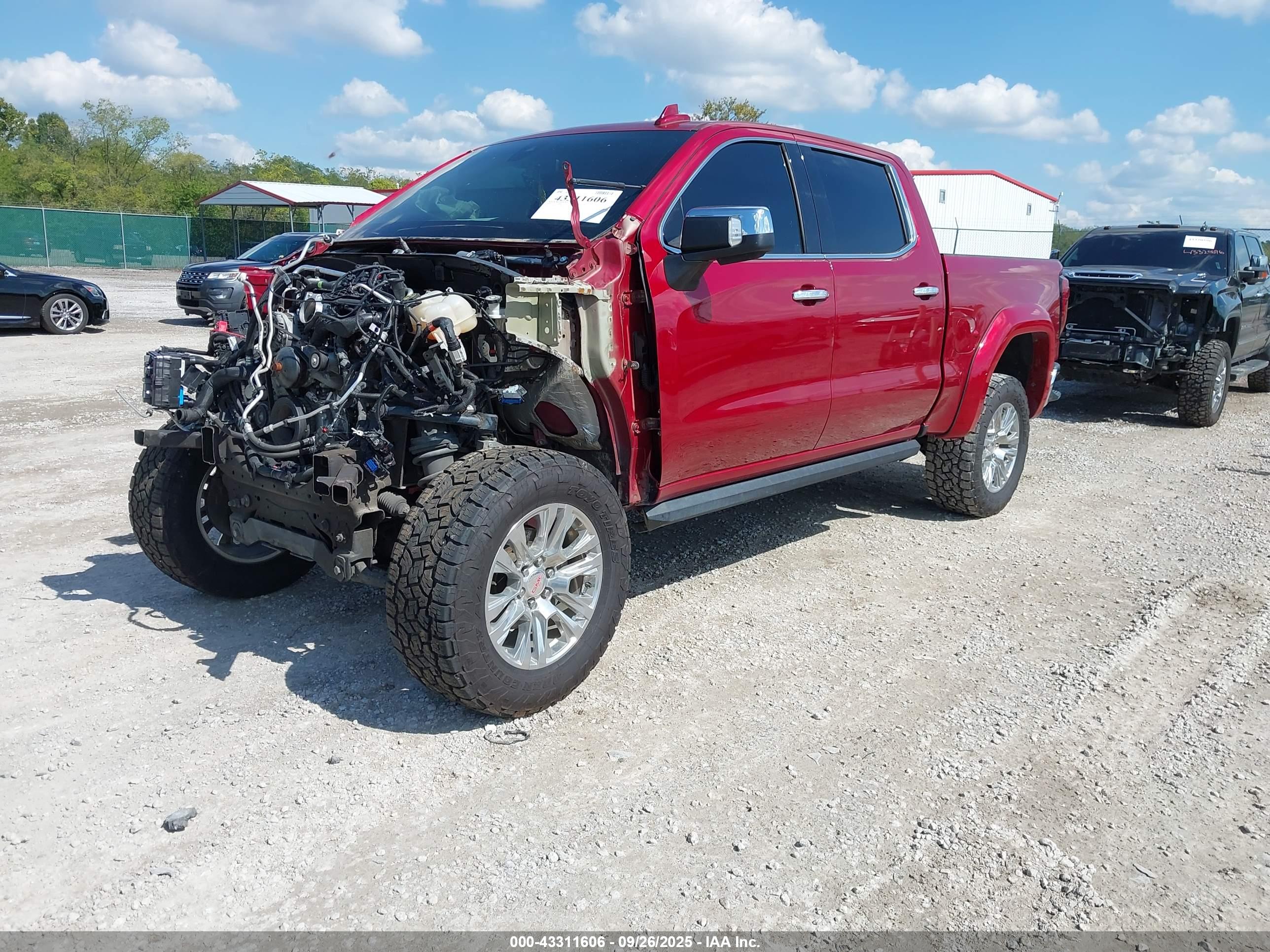 GMC SIERRA image 2