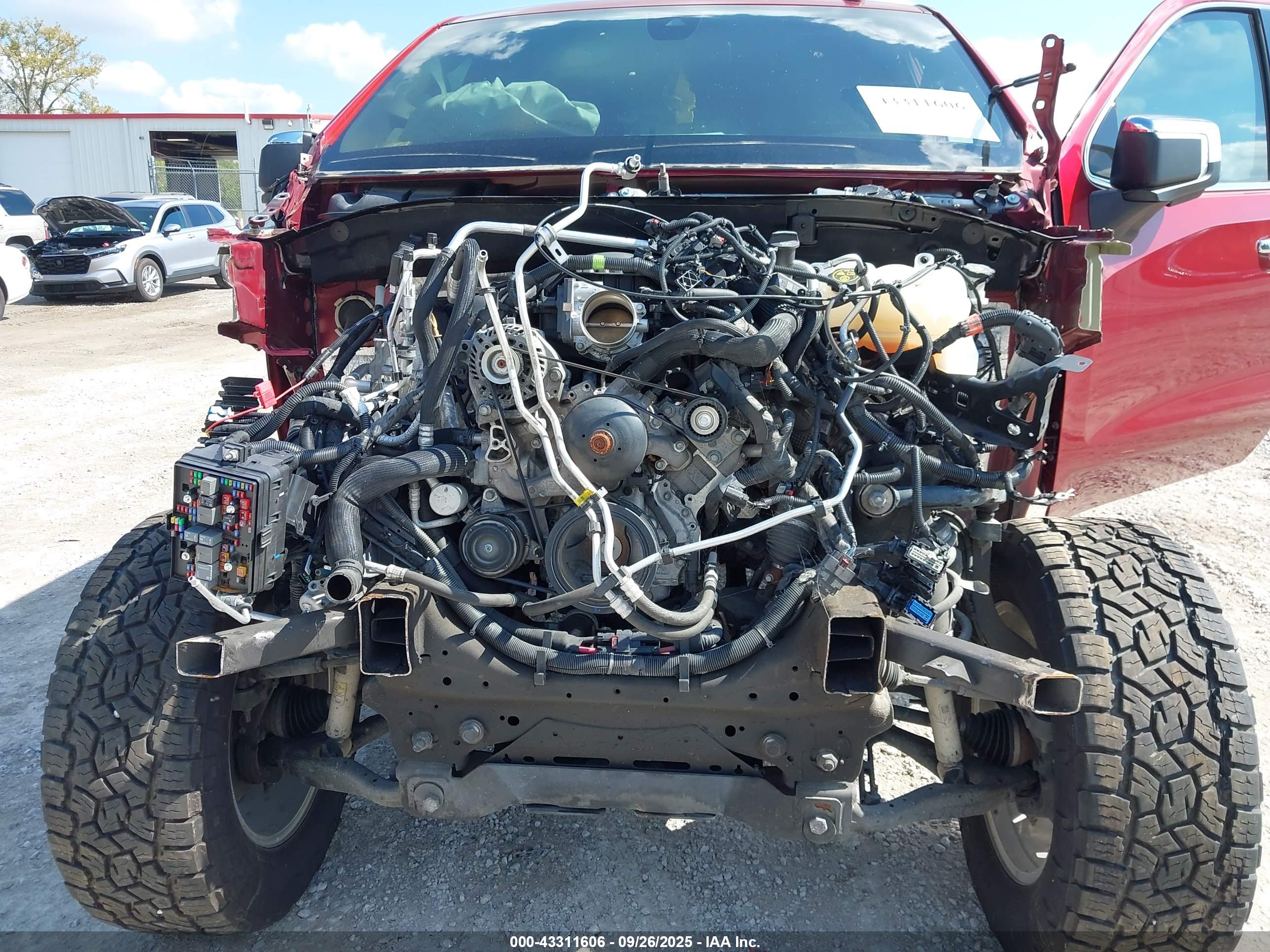 GMC SIERRA image 6