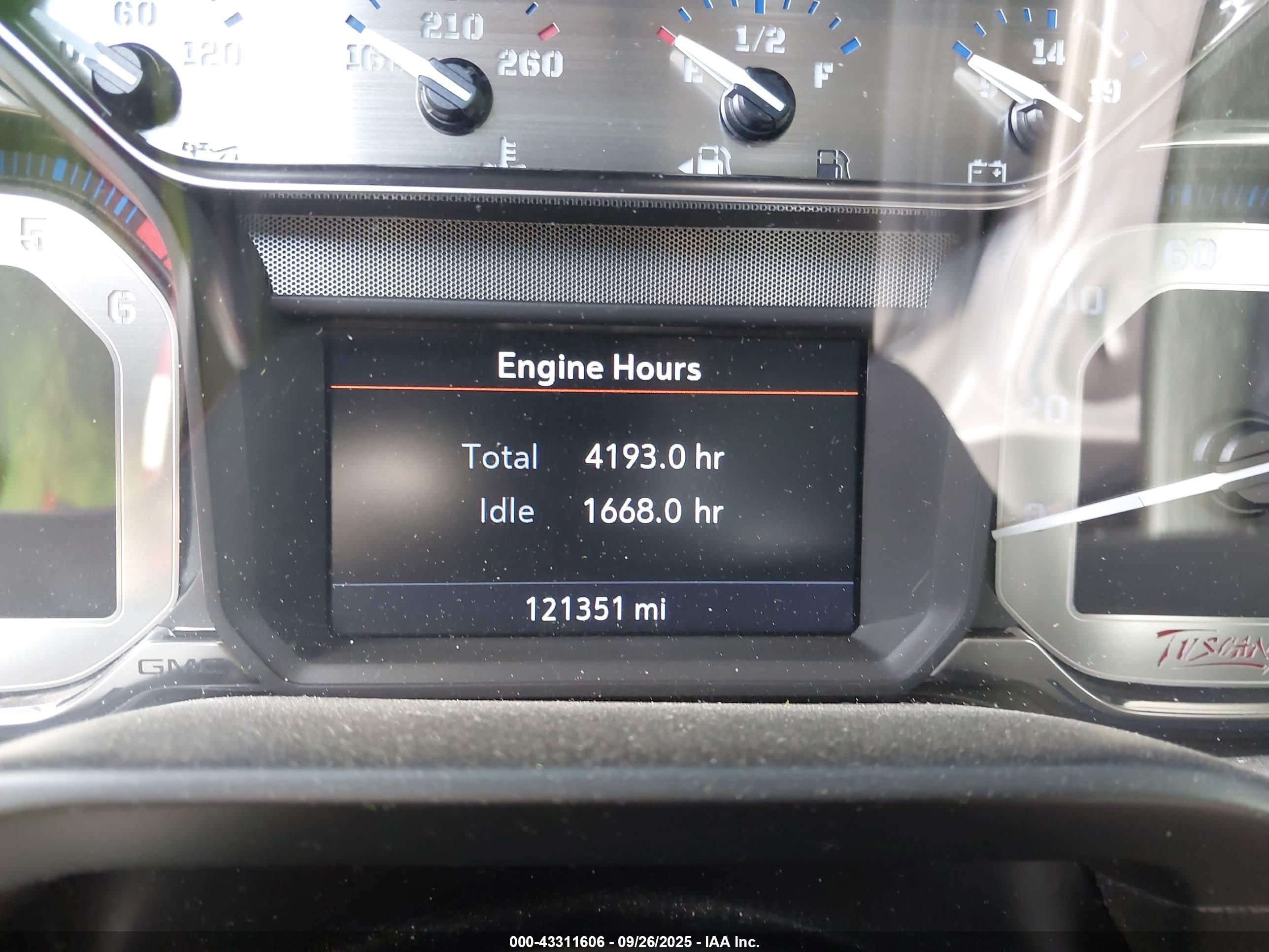 GMC SIERRA image 7
